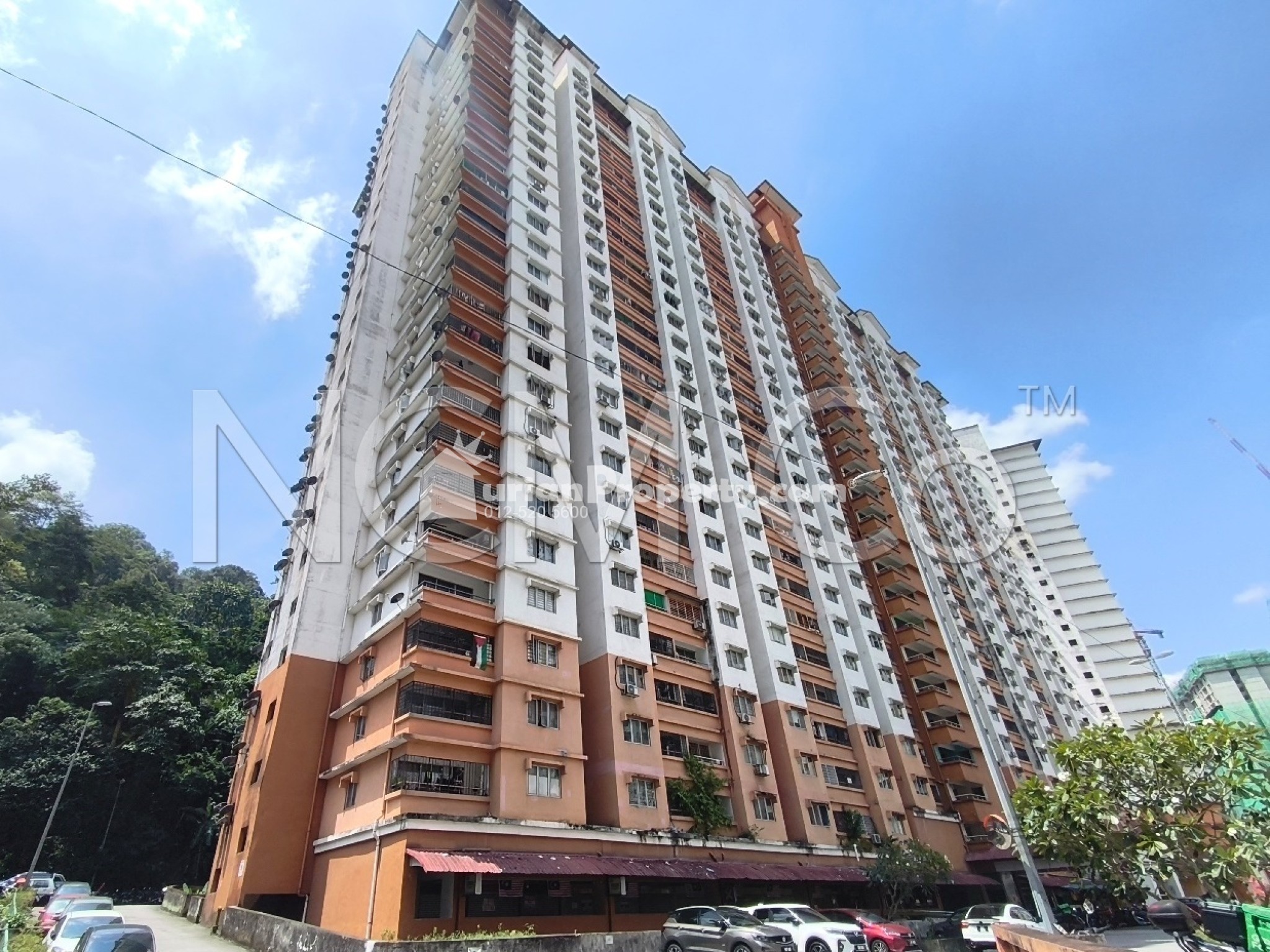 Apartment For Auction at Flora Damansara Apartment
