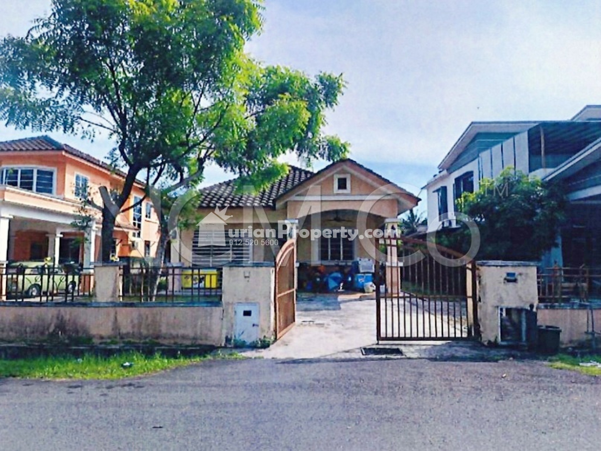 Bungalow House For Auction at Taman Bangi Villa
