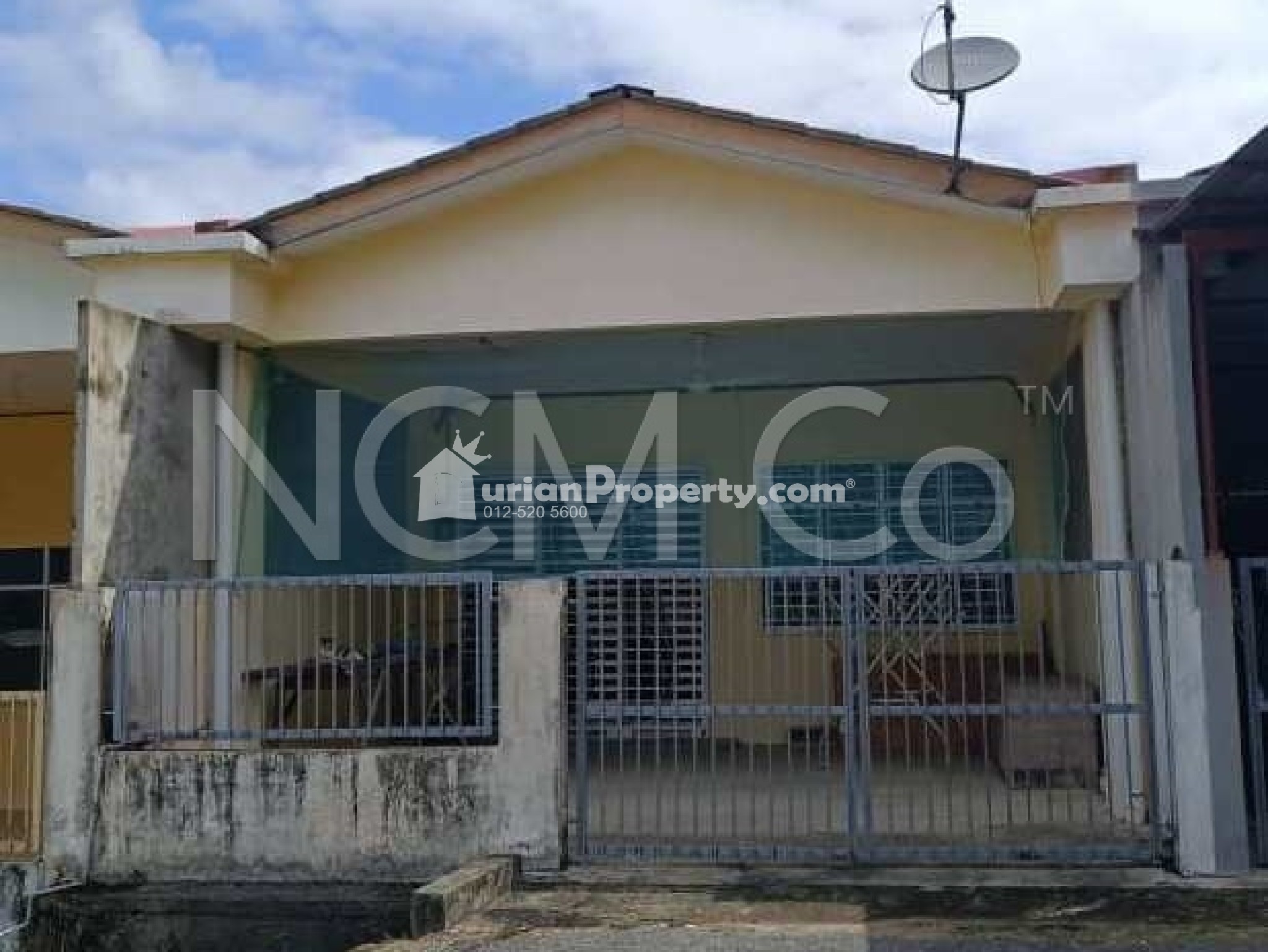 Terrace House For Auction at Kapit