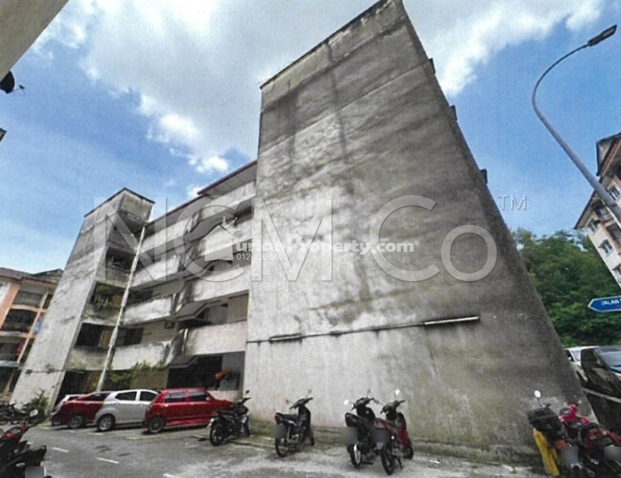 Apartment For Auction at Pangsapuri Gemilang