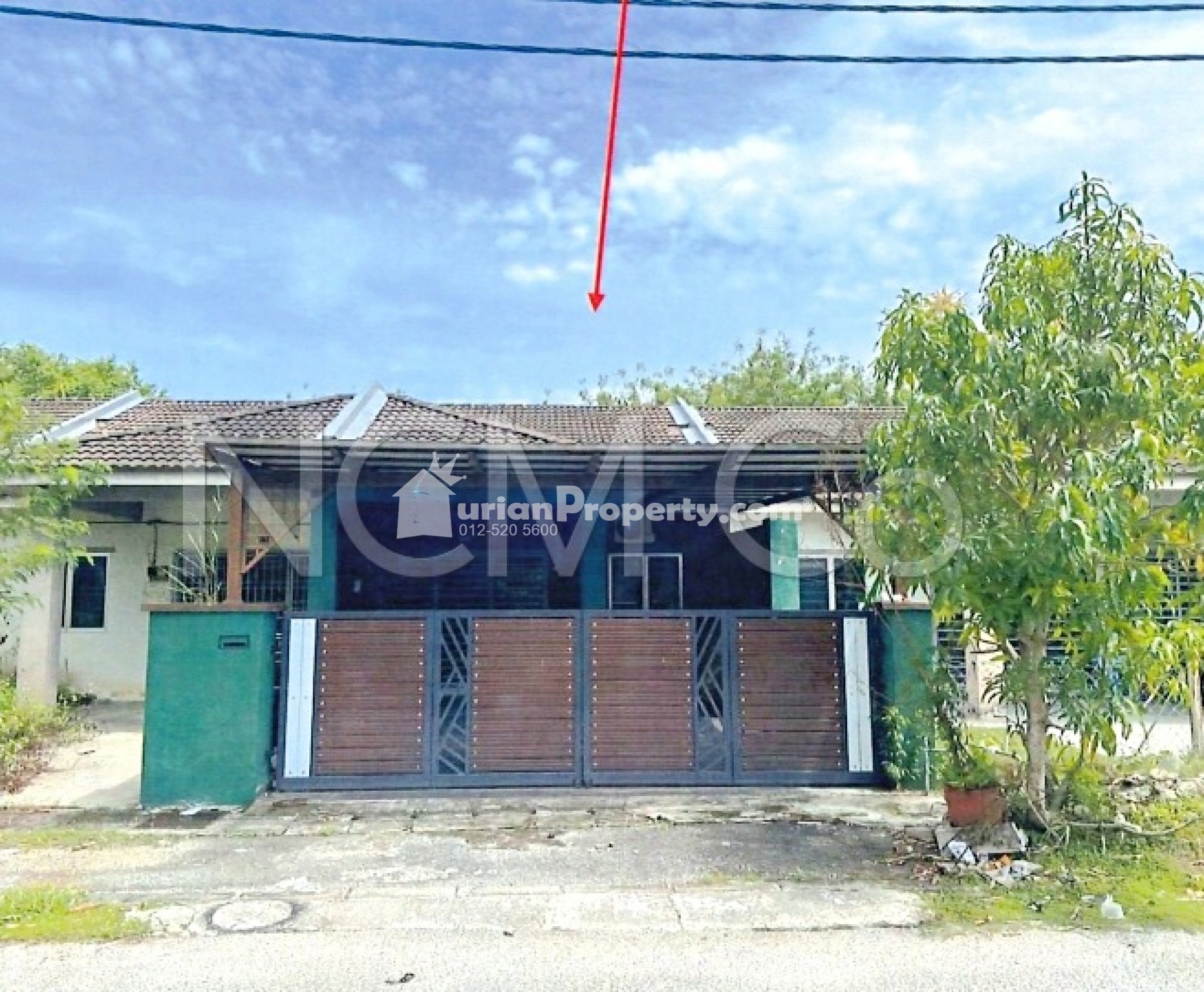 Terrace House For Auction at Taman Kledang