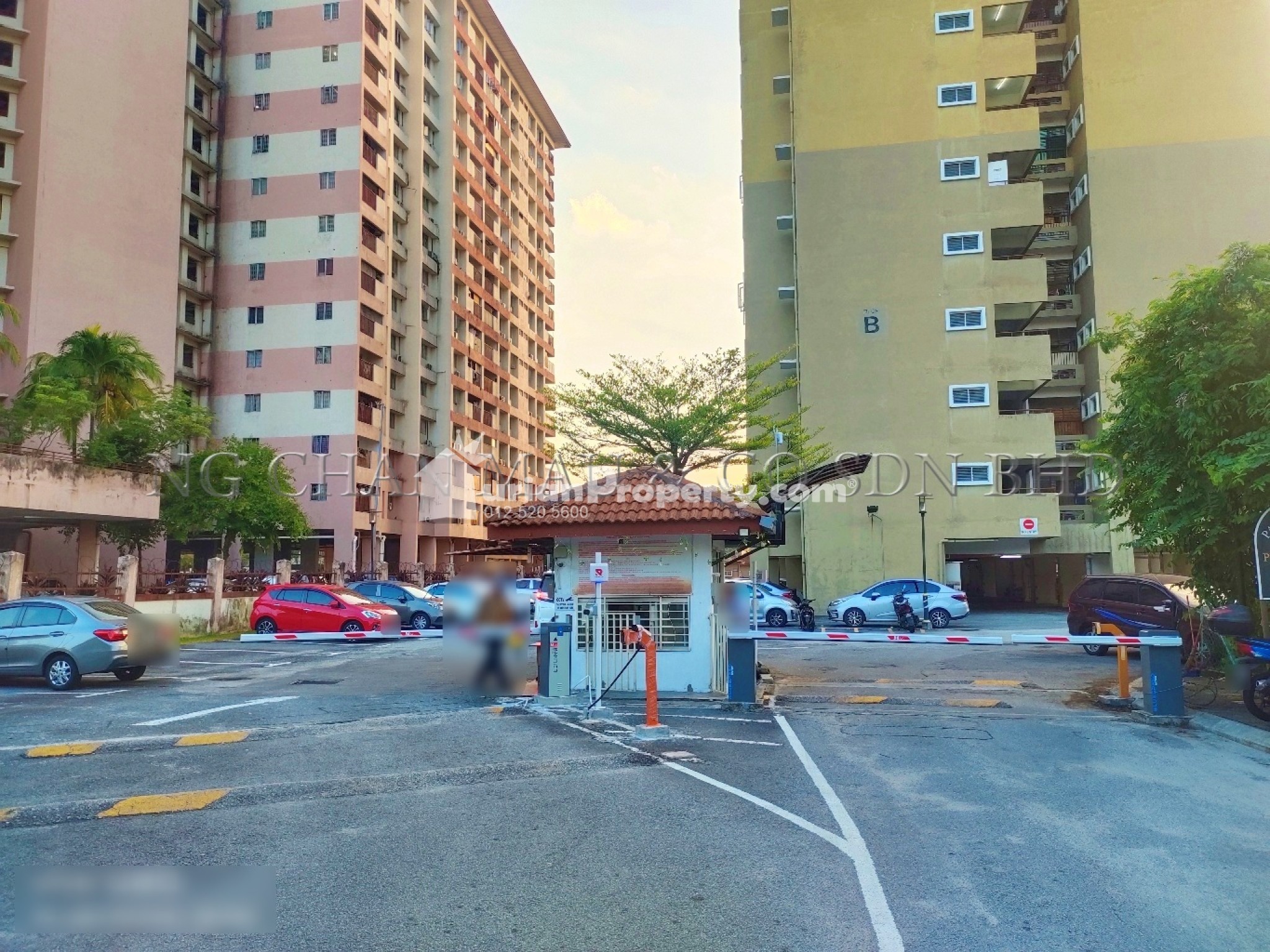 Apartment For Auction at Putra Suria Residence