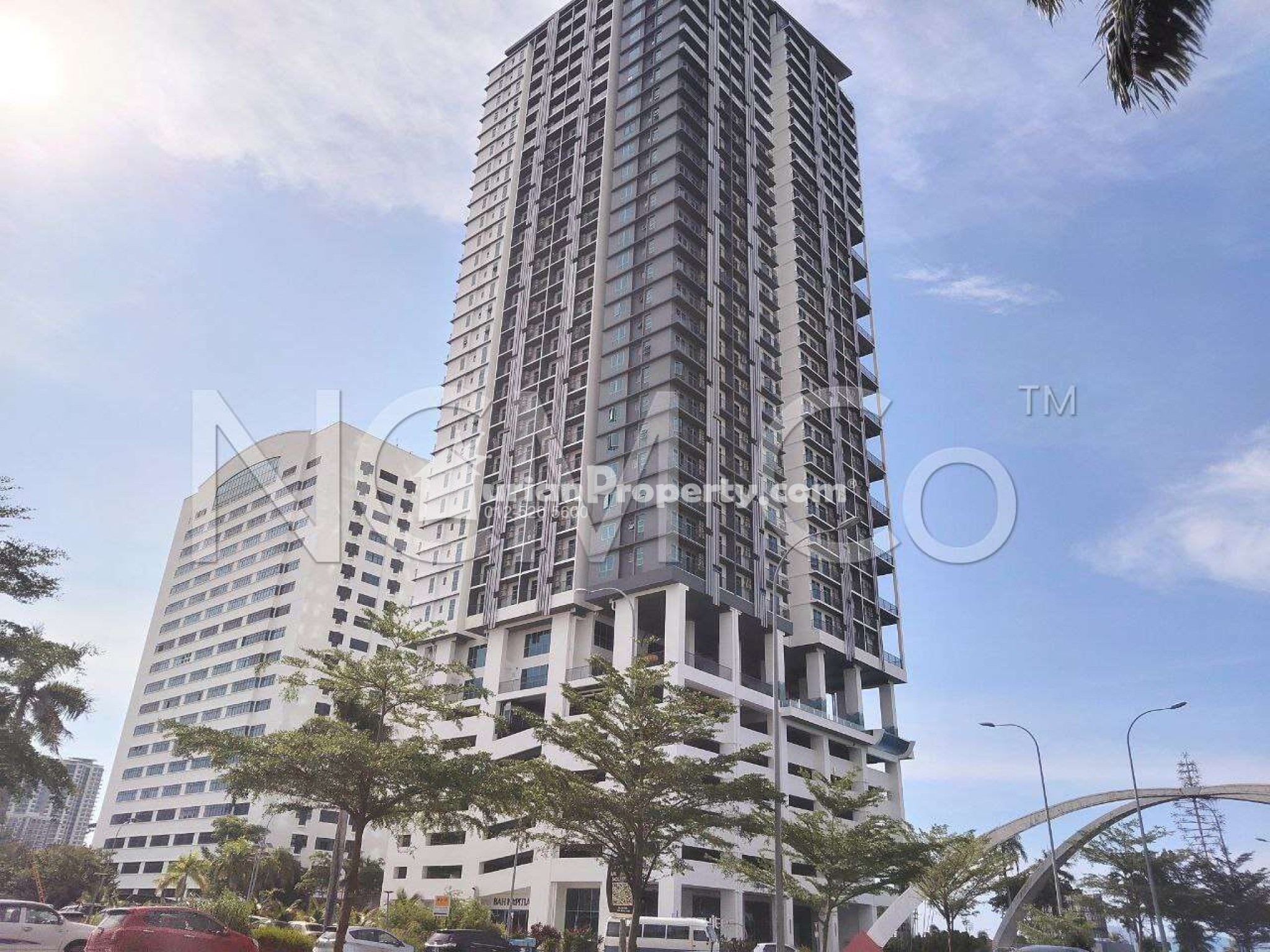 Shop For Auction at Bay Suites