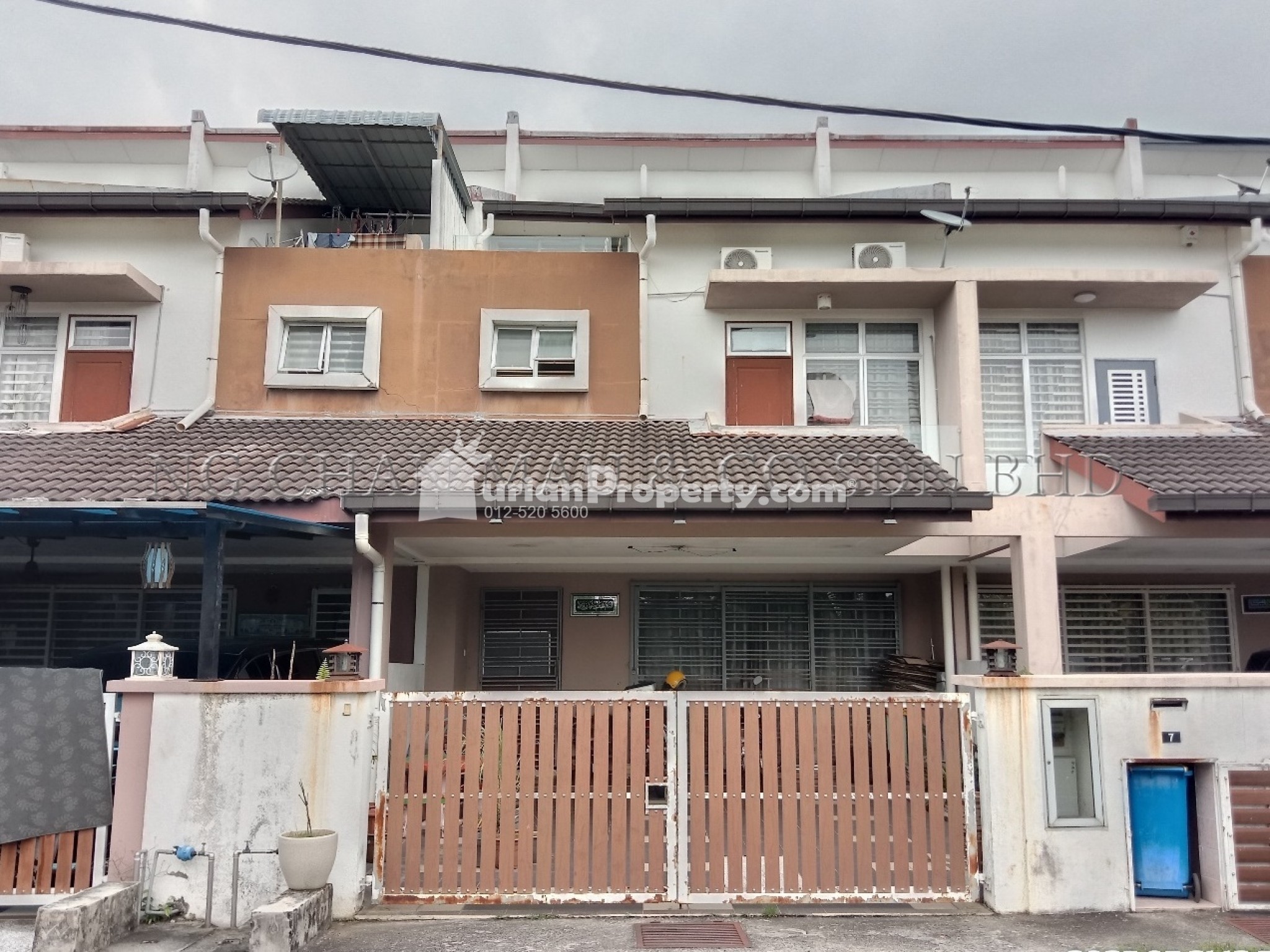 Terrace House For Auction at Taman Banting Baru