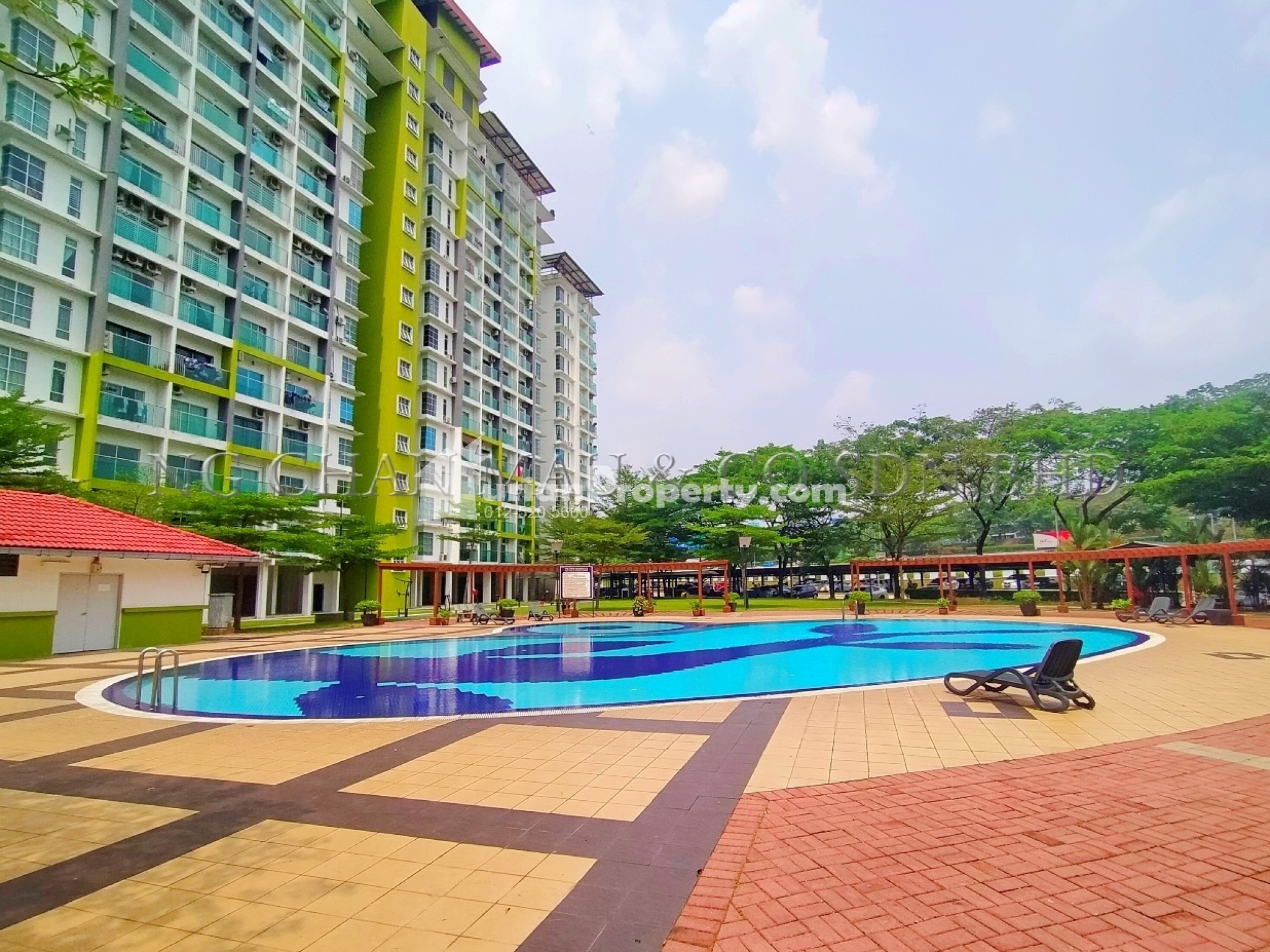 Apartment For Auction at The Twin Residences