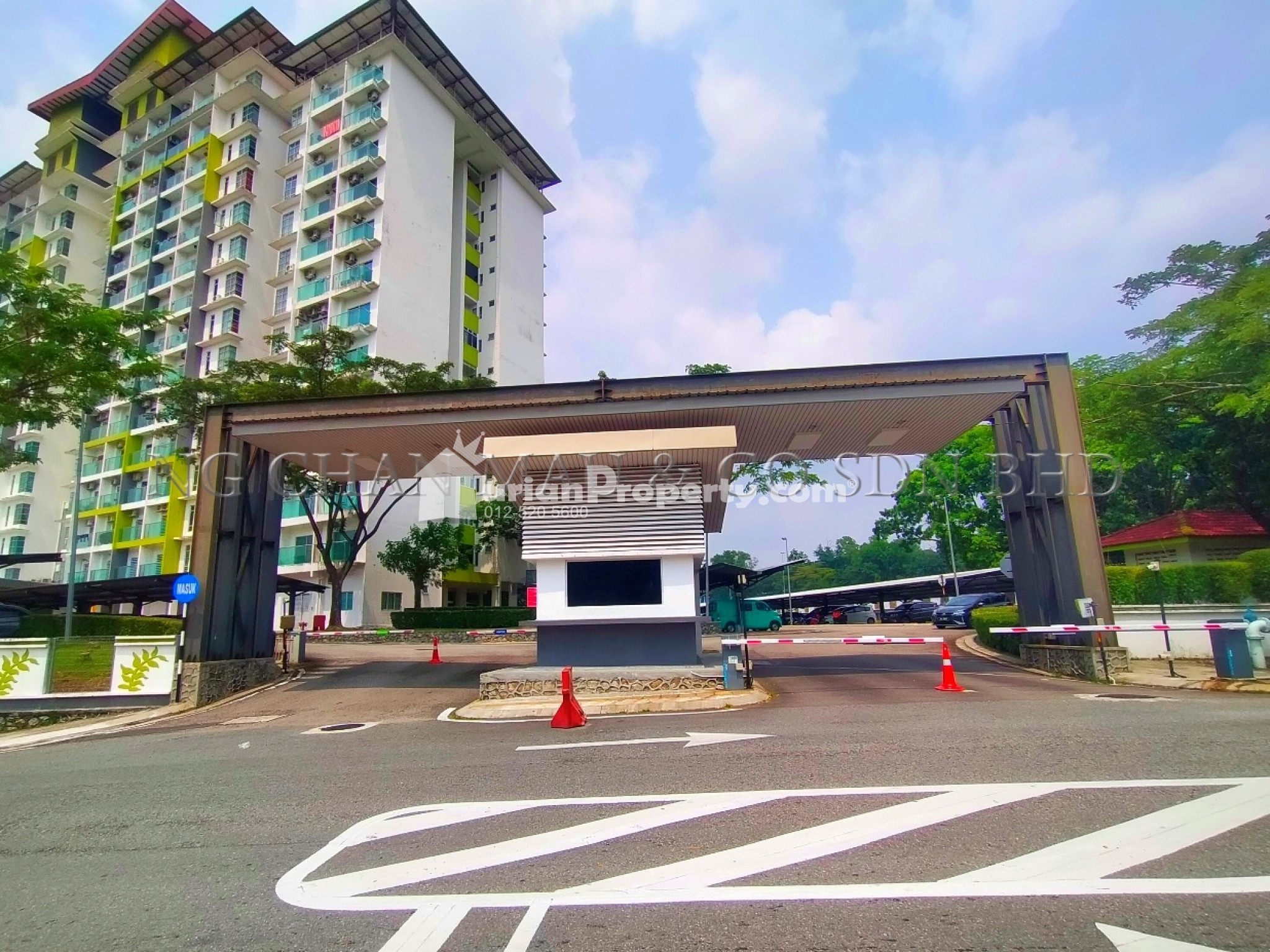 Apartment For Auction at The Twin Residences