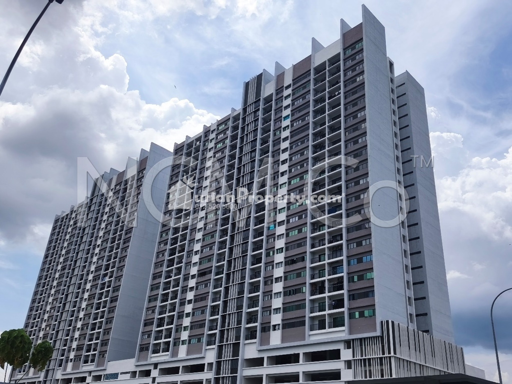 Apartment For Auction at Zahra Residensi