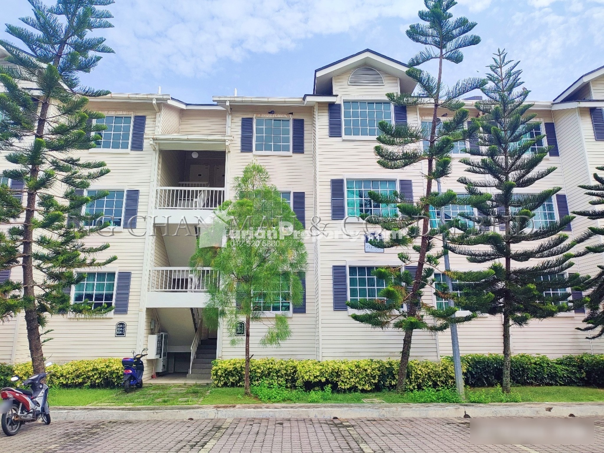 Terrace House For Auction at The Residence @ Kampar