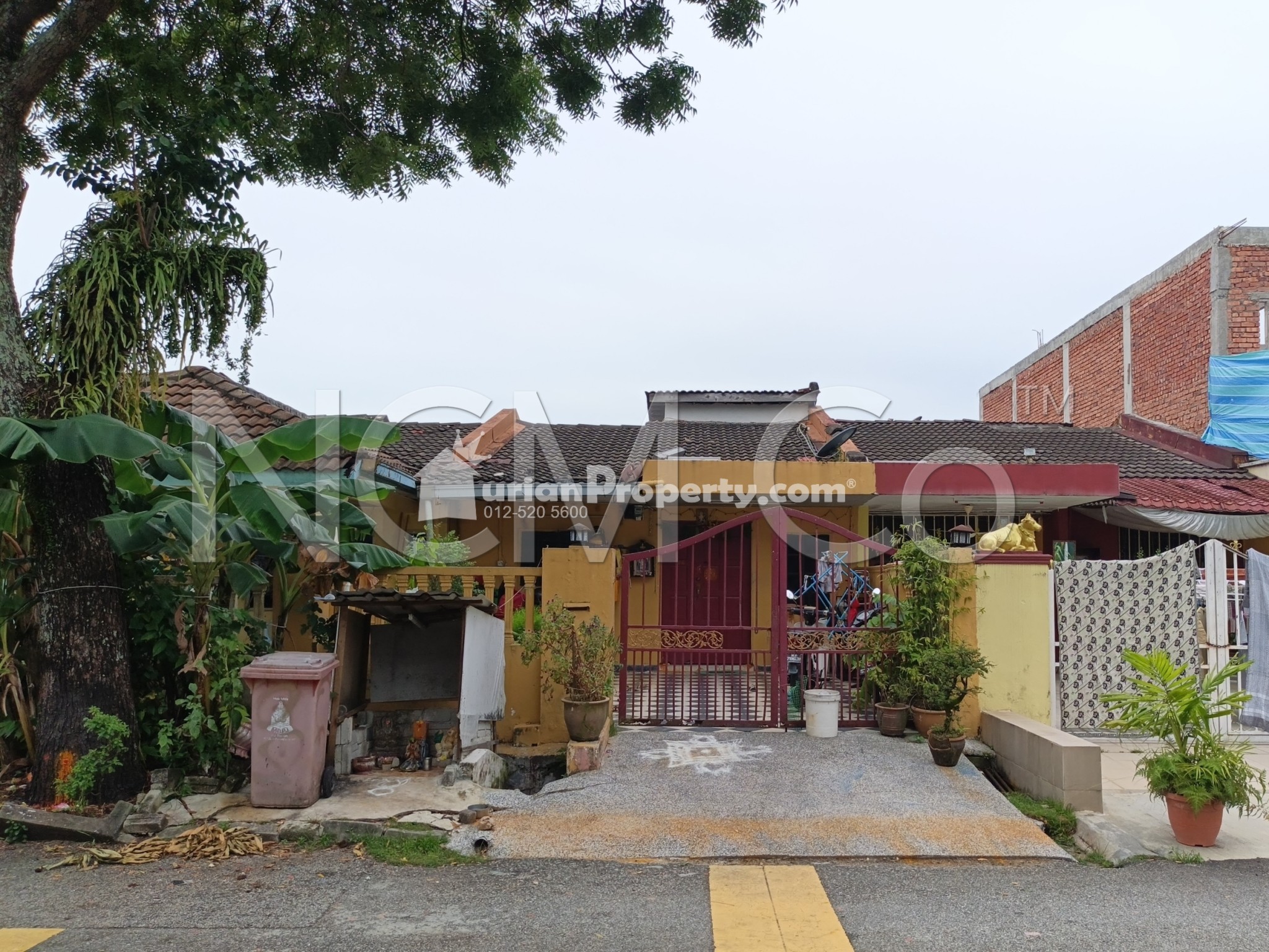 Terrace House For Auction at Kelana Jaya