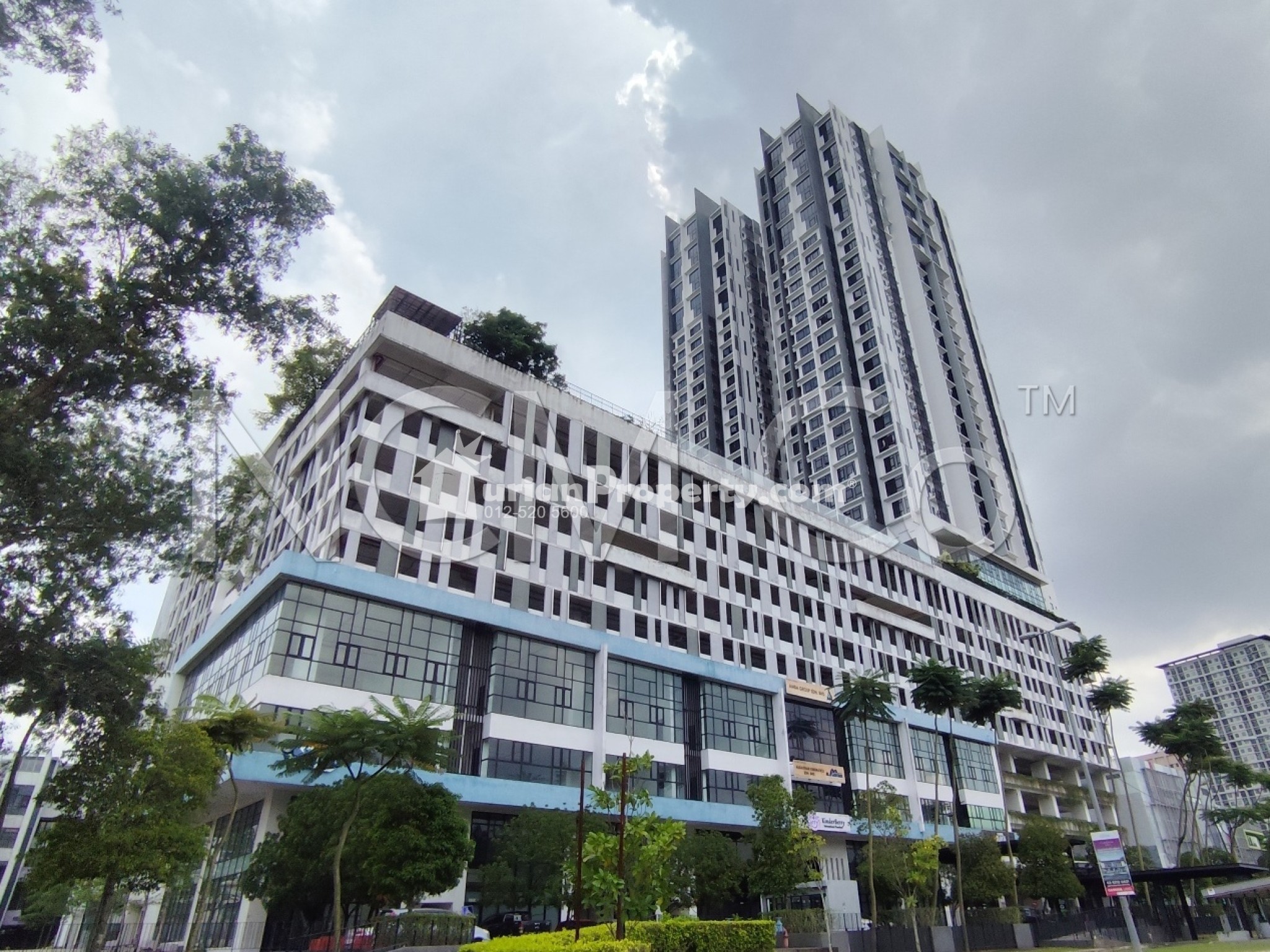 SOHO For Auction at Centrus Soho