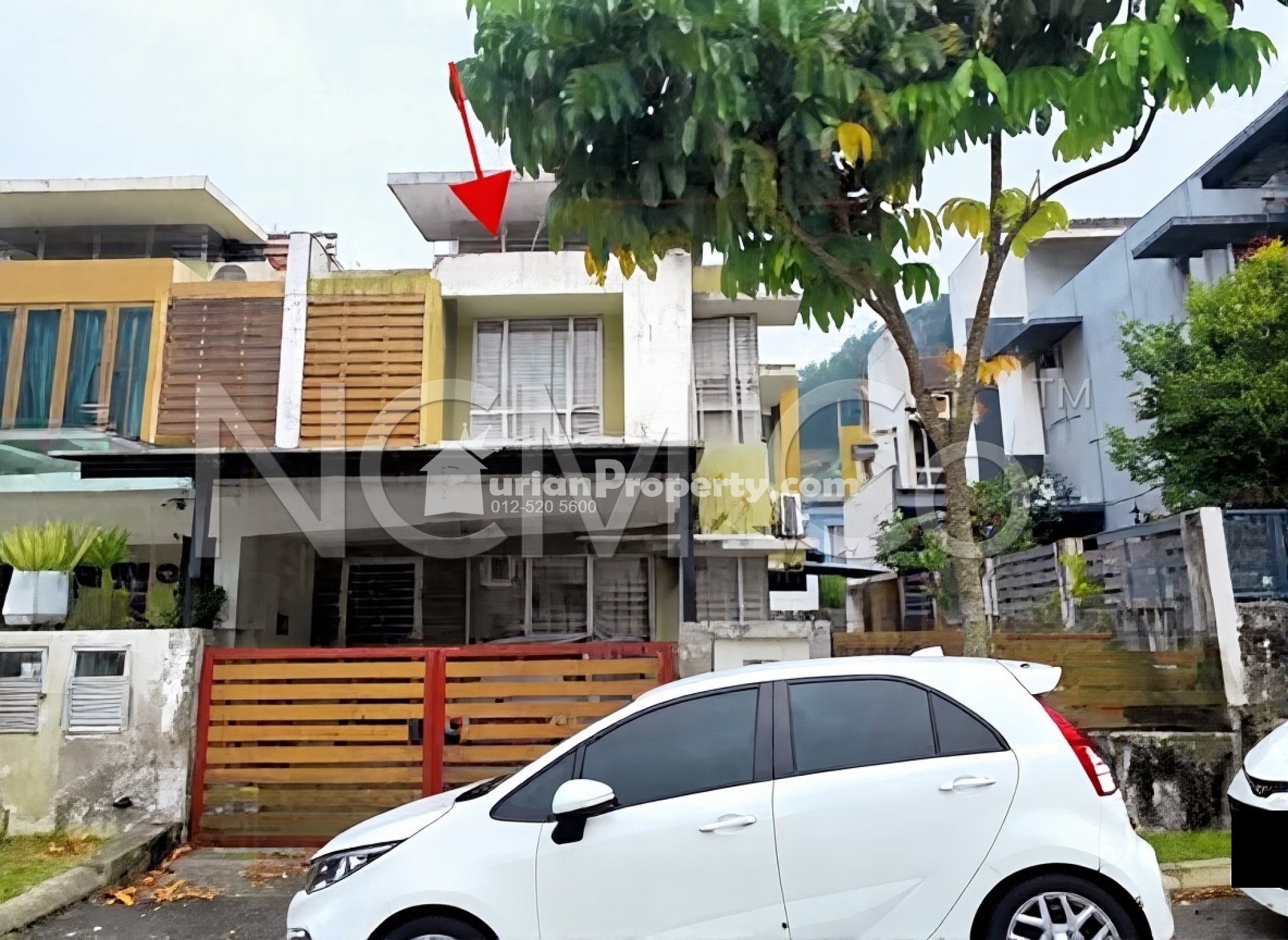 Terrace House For Auction at Serenia Gardens