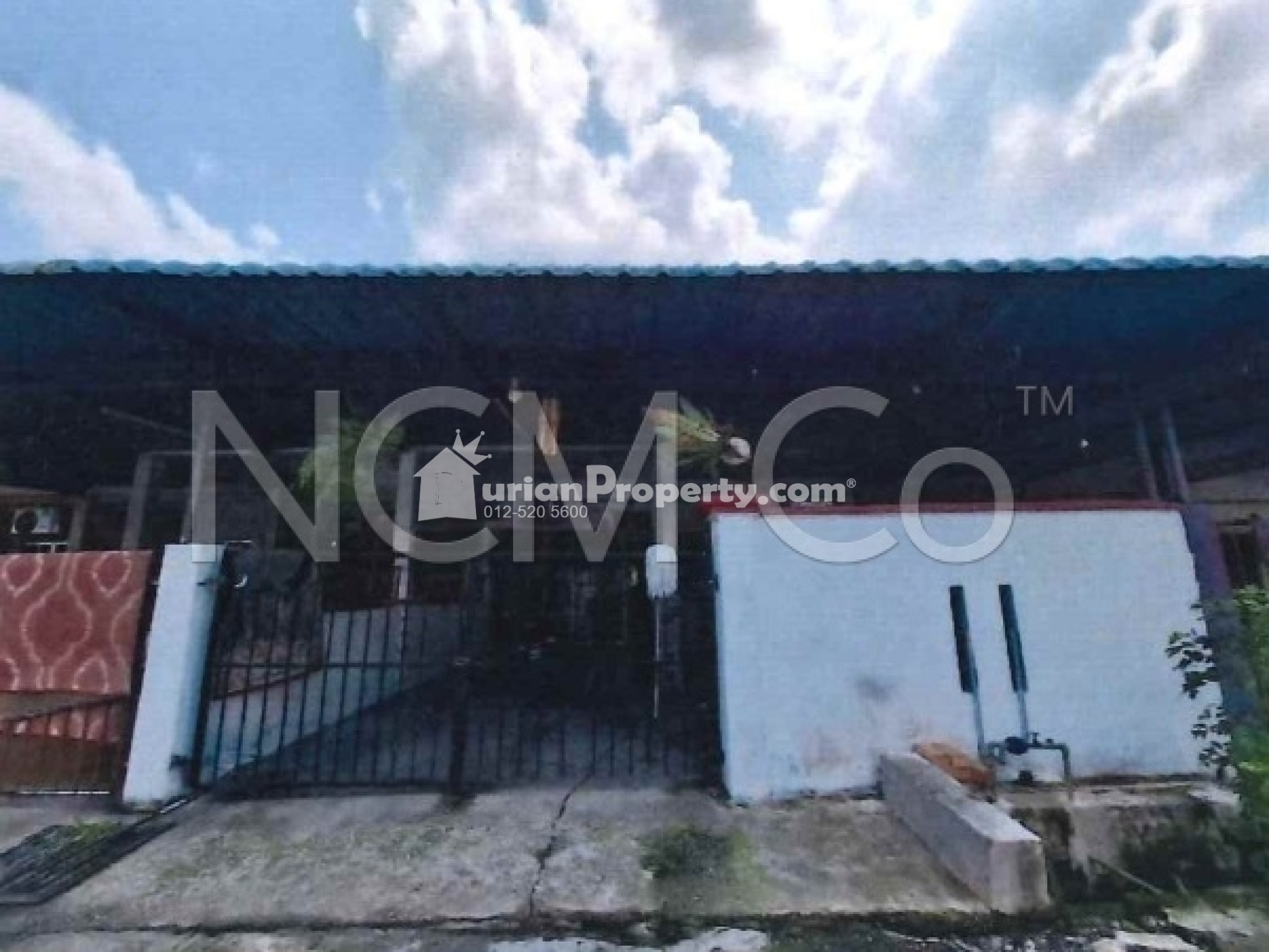 Terrace House For Auction at Telok Panglima Garang