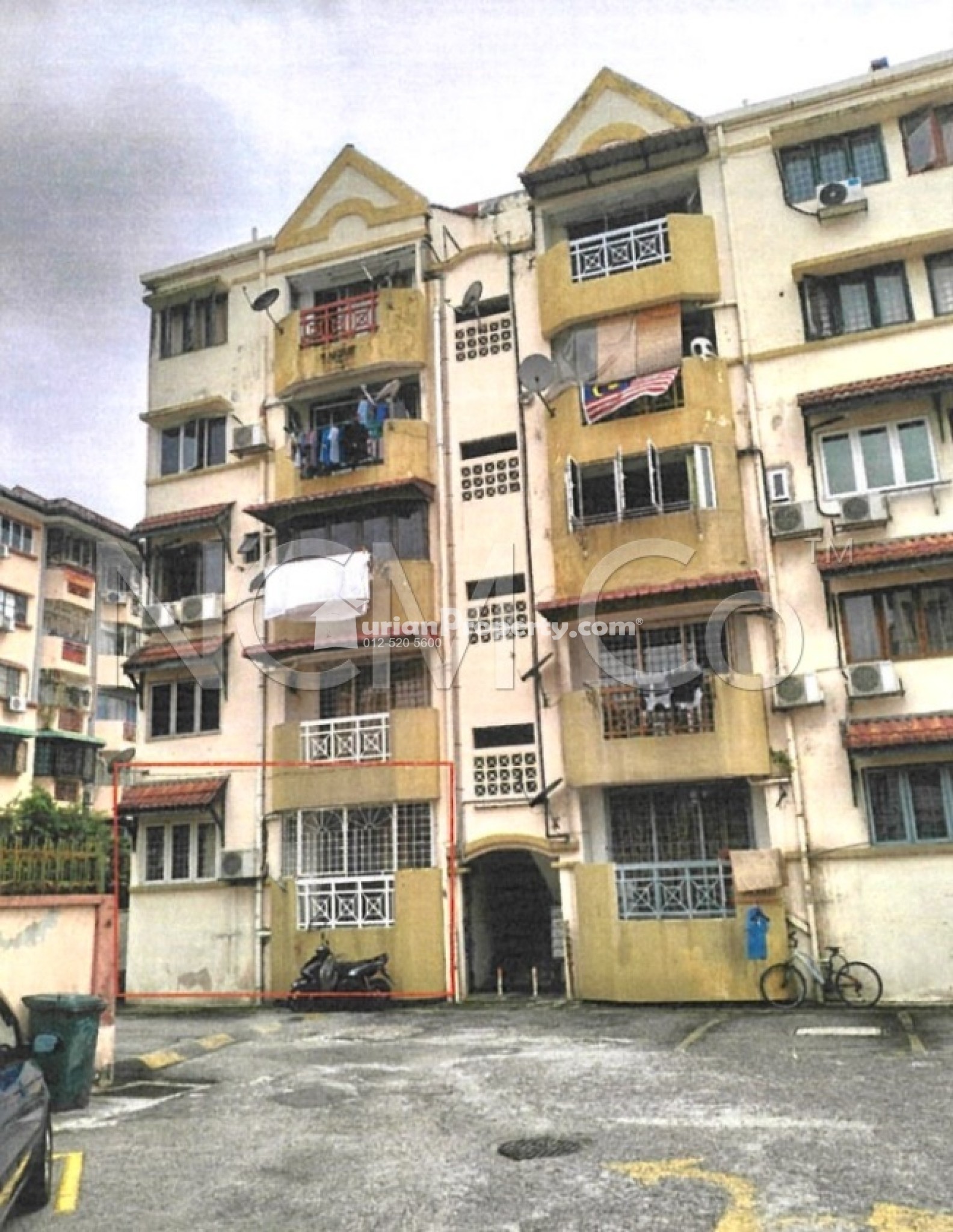 Apartment For Auction at Makmur Apartment