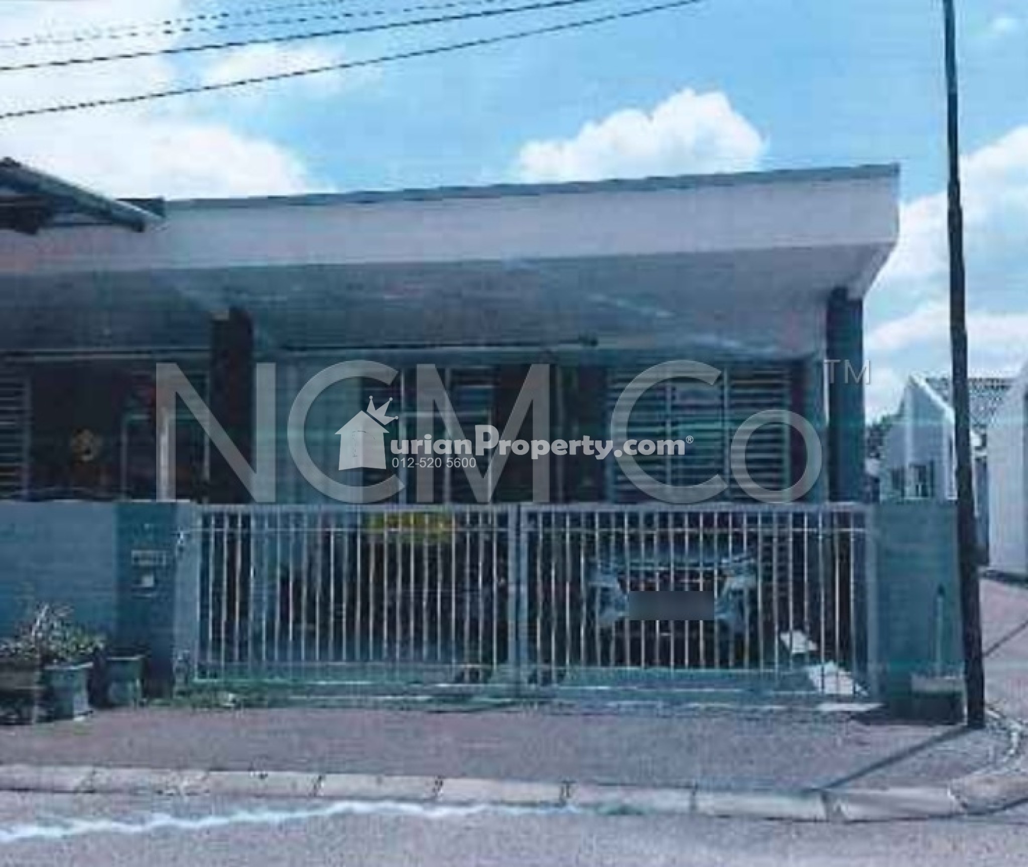 Terrace House For Auction at Chemor