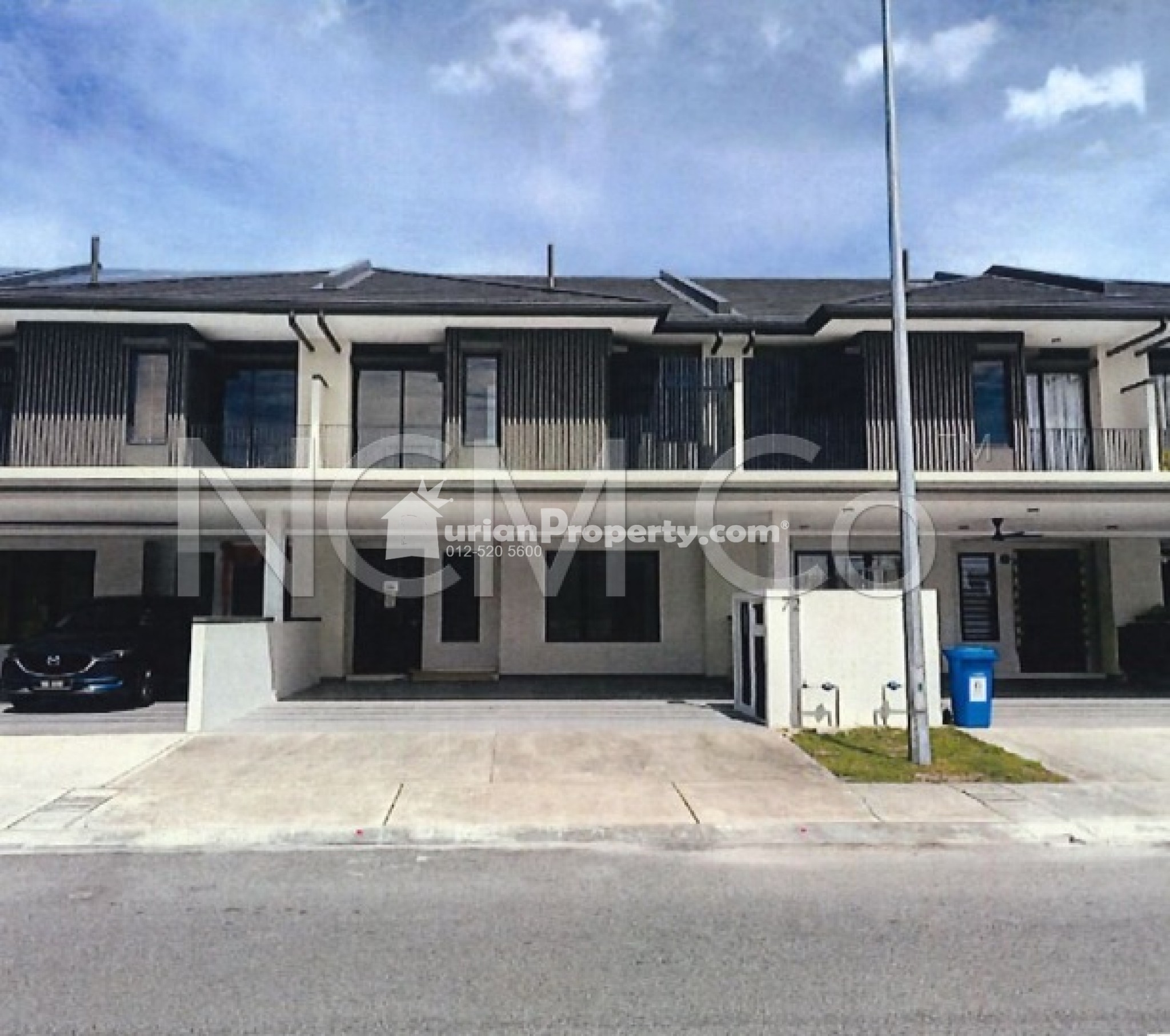 Terrace House For Auction at Elemen Residence