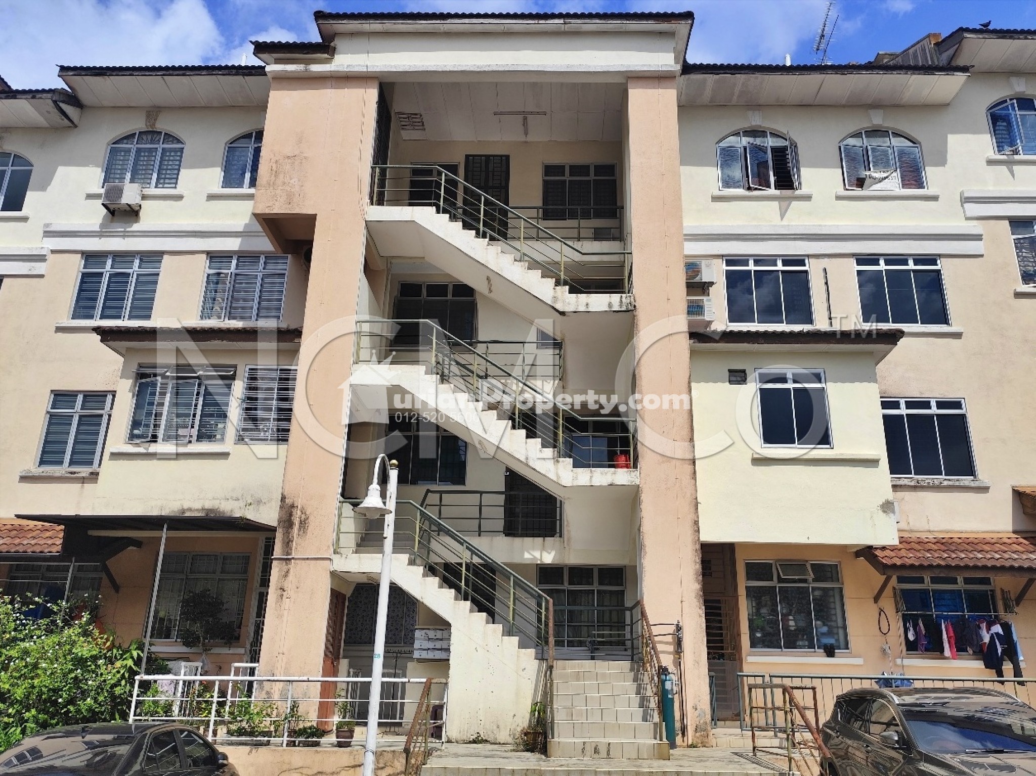 Terrace House For Auction at Villa Hijauan