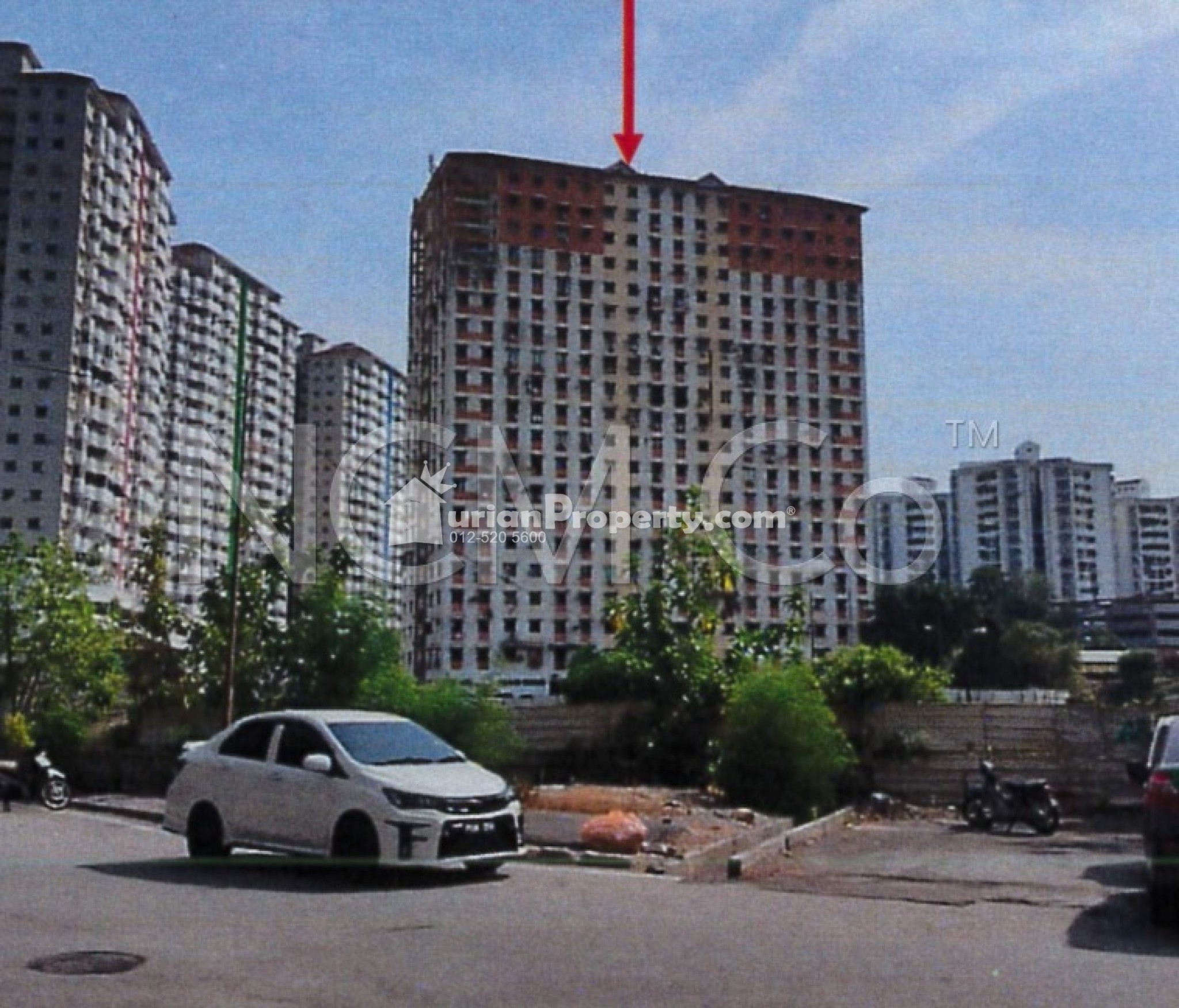 Flat For Auction at Taman Gambier Flat