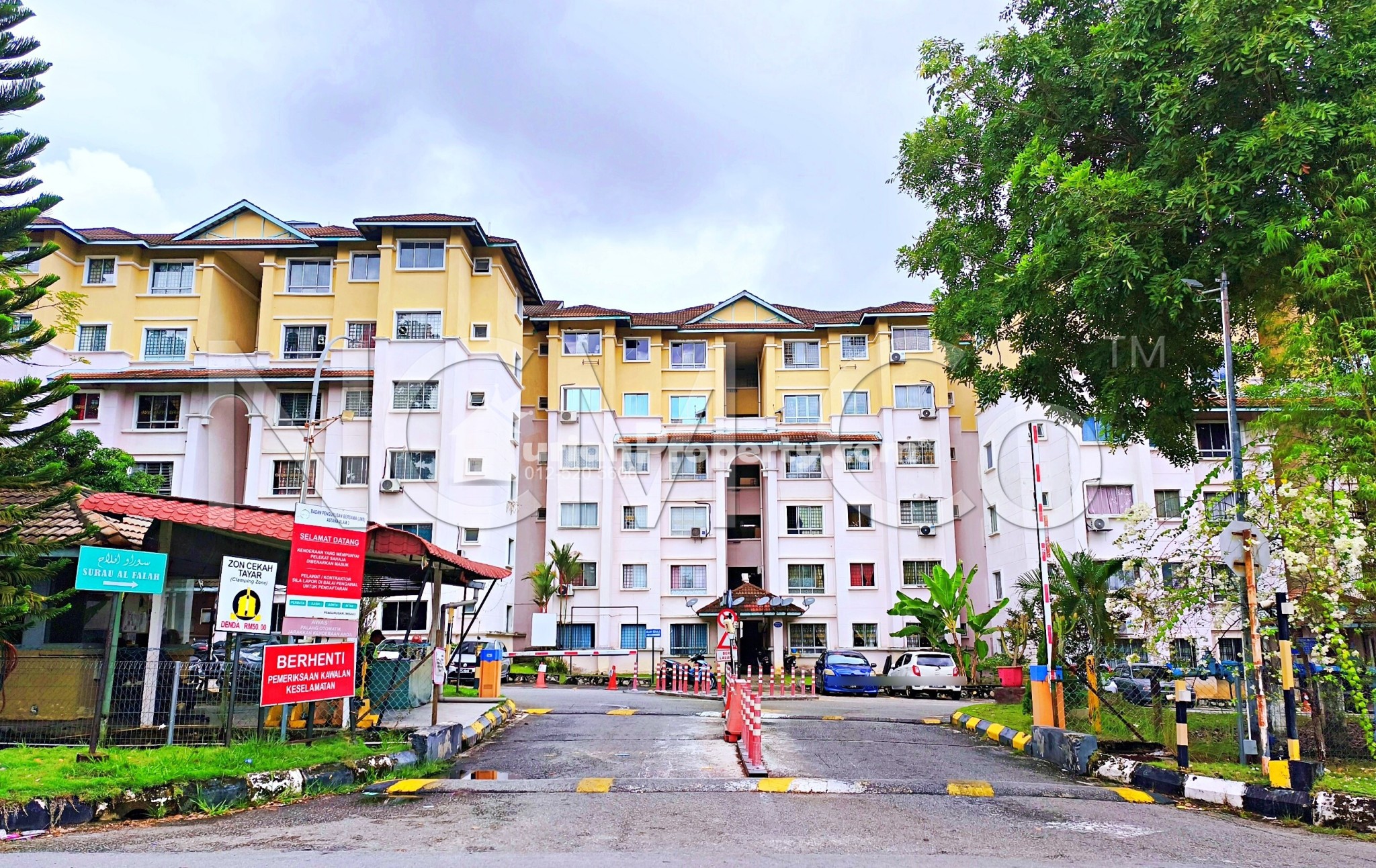 Apartment For Auction at Astana Alam Apartment 3