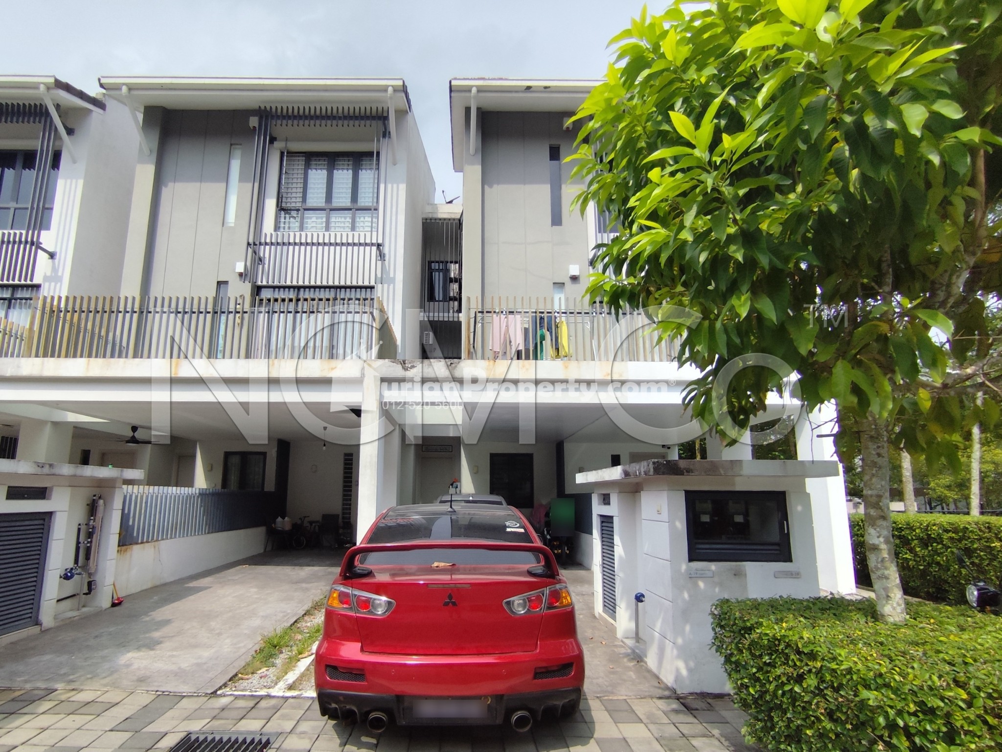 Terrace House For Auction at Crescent Park