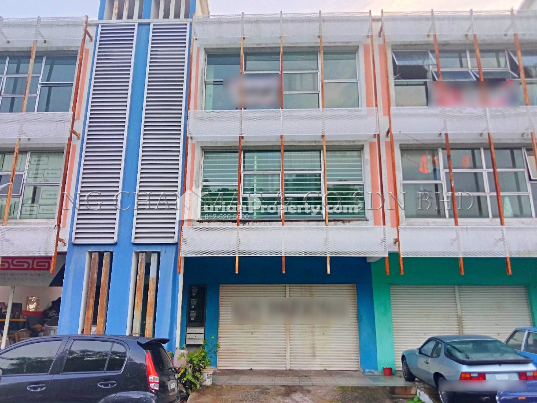 Shop Office For Auction at Section U4