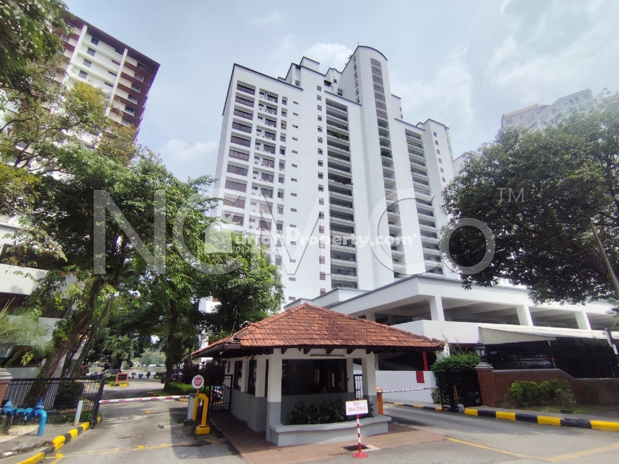 Condo For Auction at Spring Summer Villa