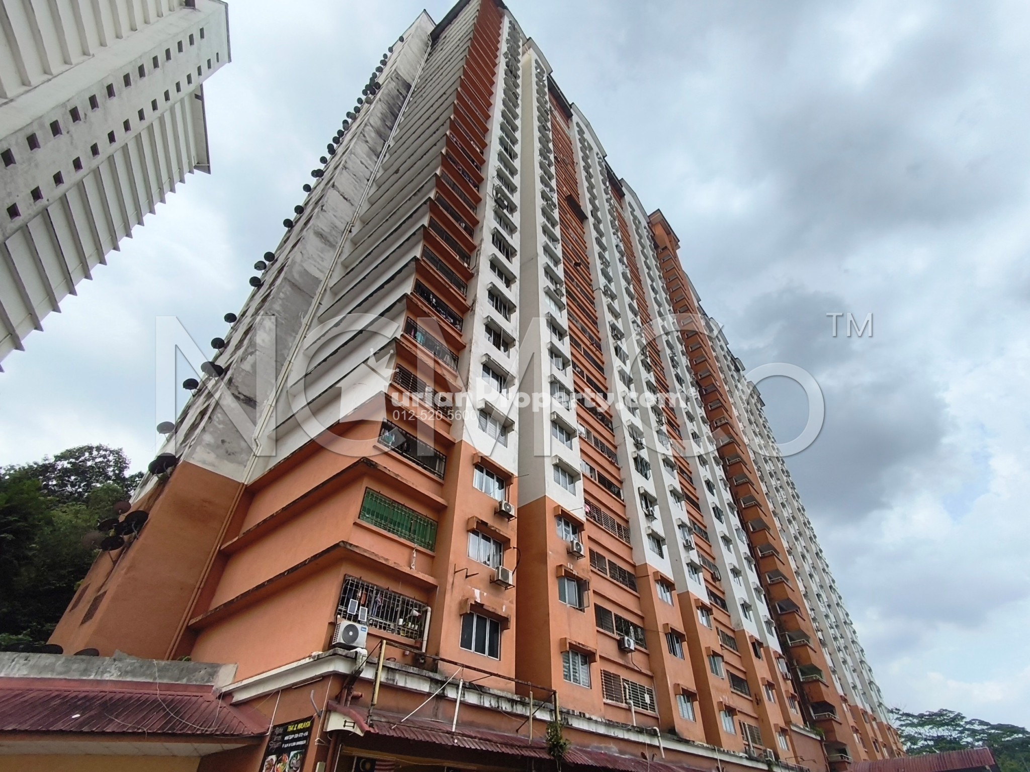 Apartment For Auction at Flora Damansara Apartment