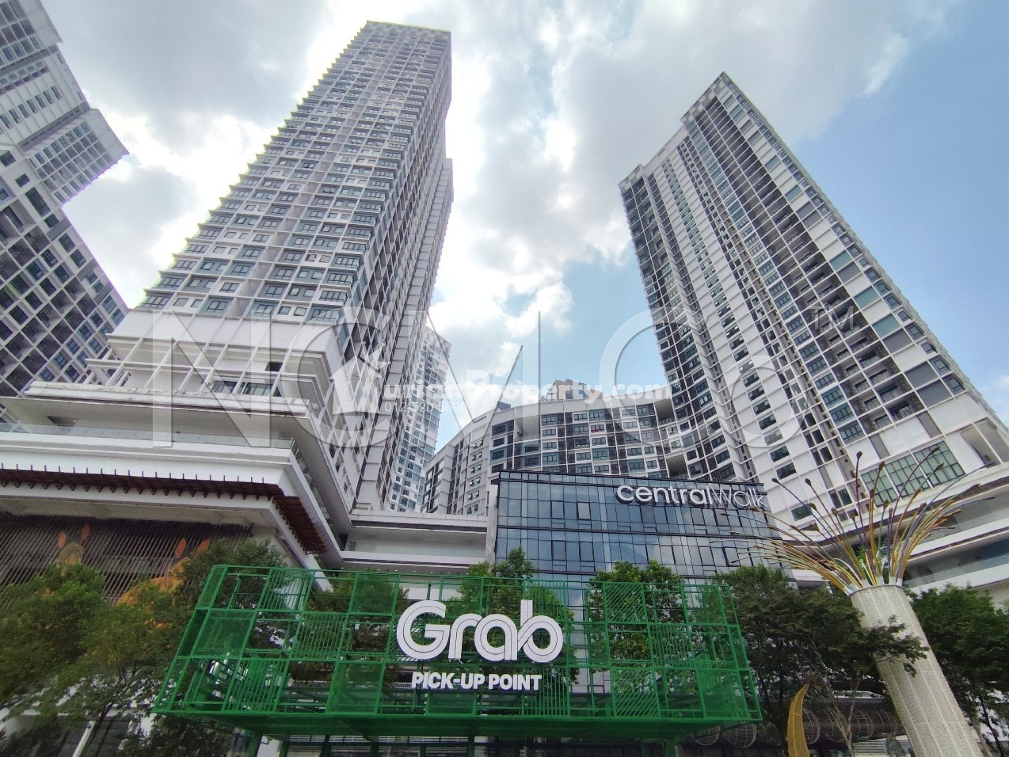 SOHO For Auction at Hyde Tower