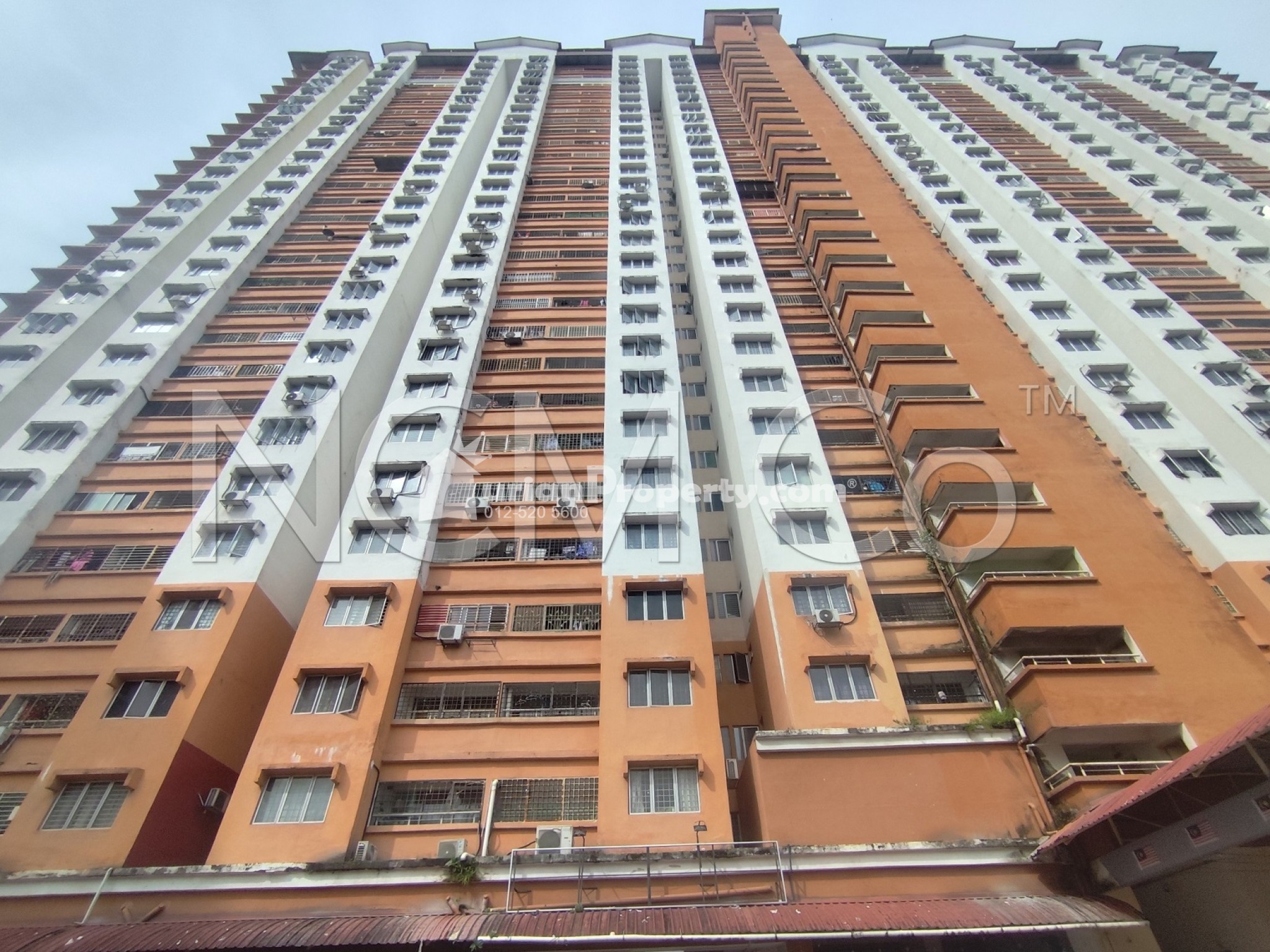 Apartment For Auction at Flora Damansara Apartment