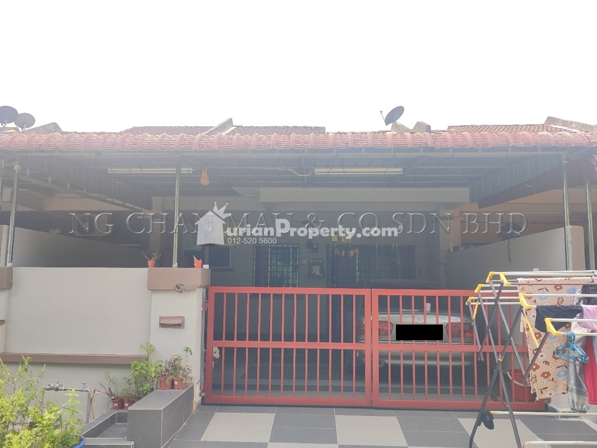 Terrace House For Auction at Puncak Jelapang Indah