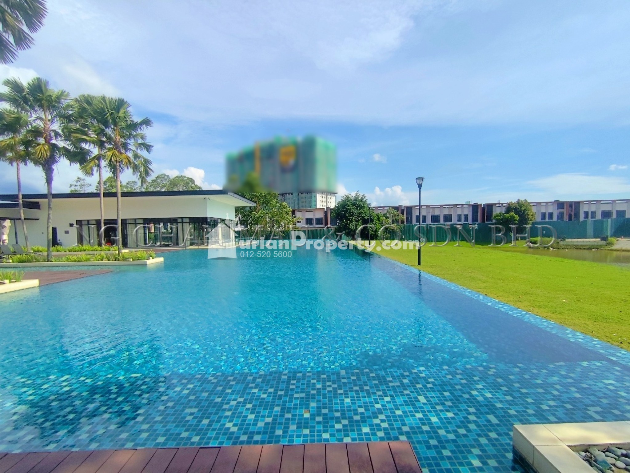 Condo For Auction at The Parque Residences