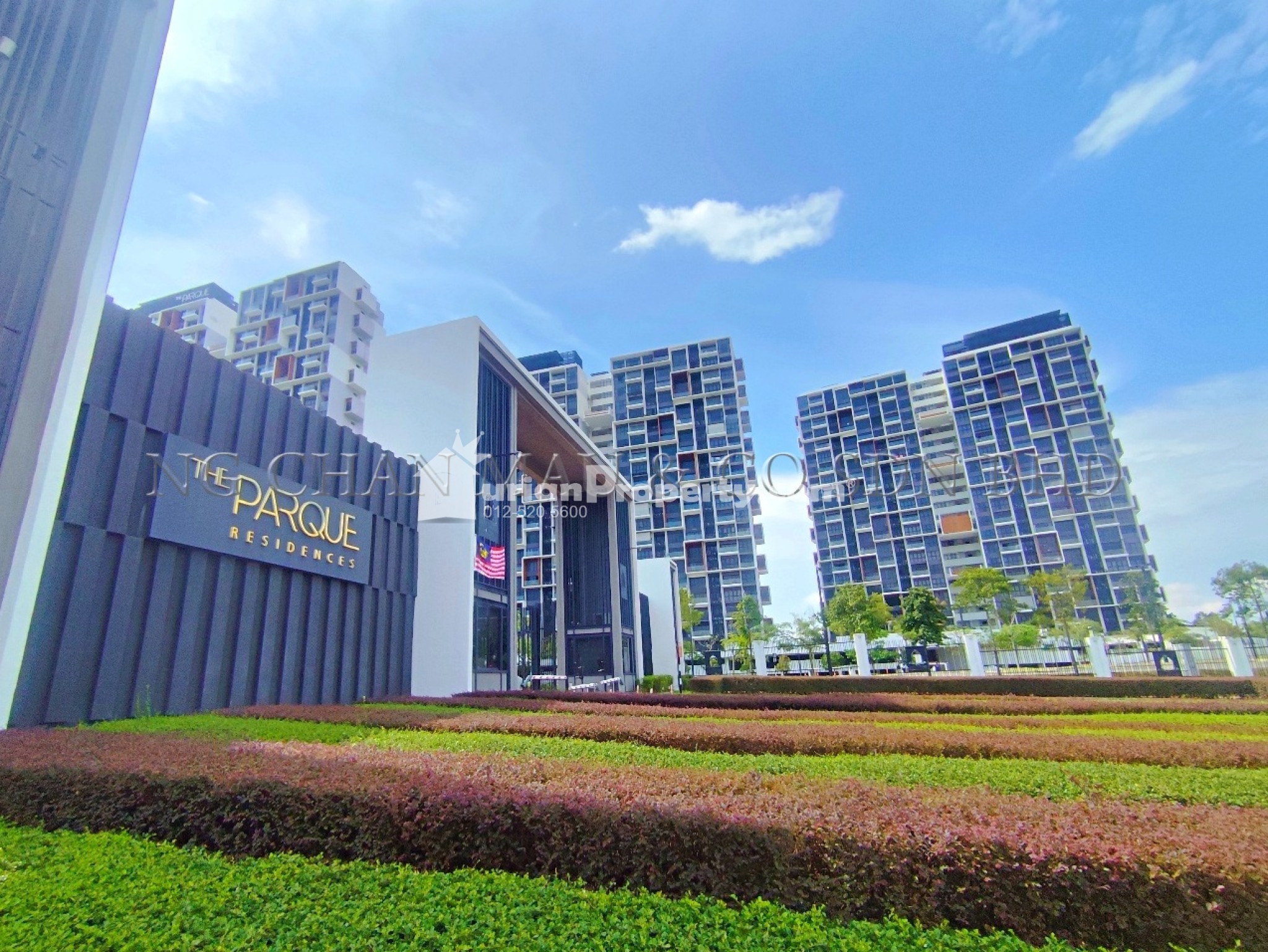 Condo For Auction at The Parque Residences