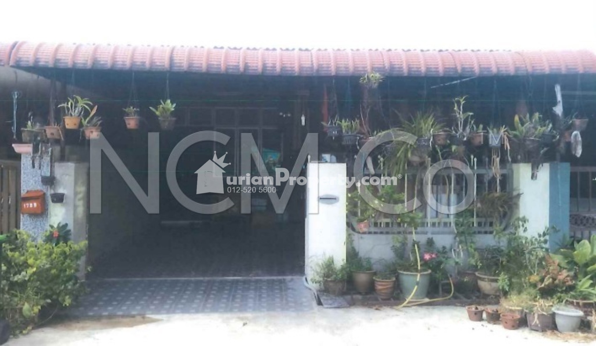 Terrace House For Auction at Taman Kempas