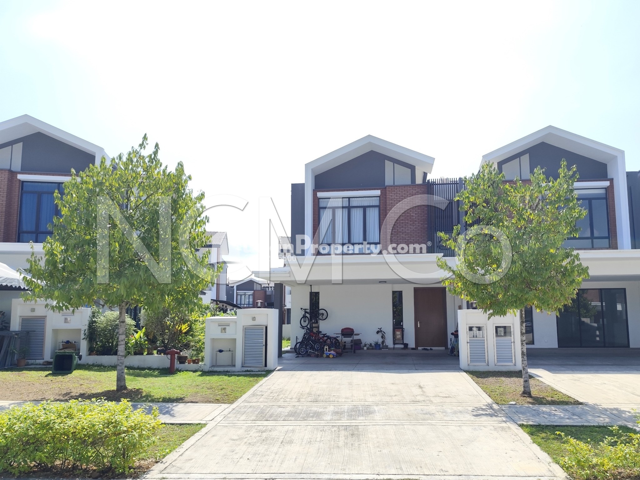 Terrace House For Auction at Lakeside Homes @ Gamuda Gardens