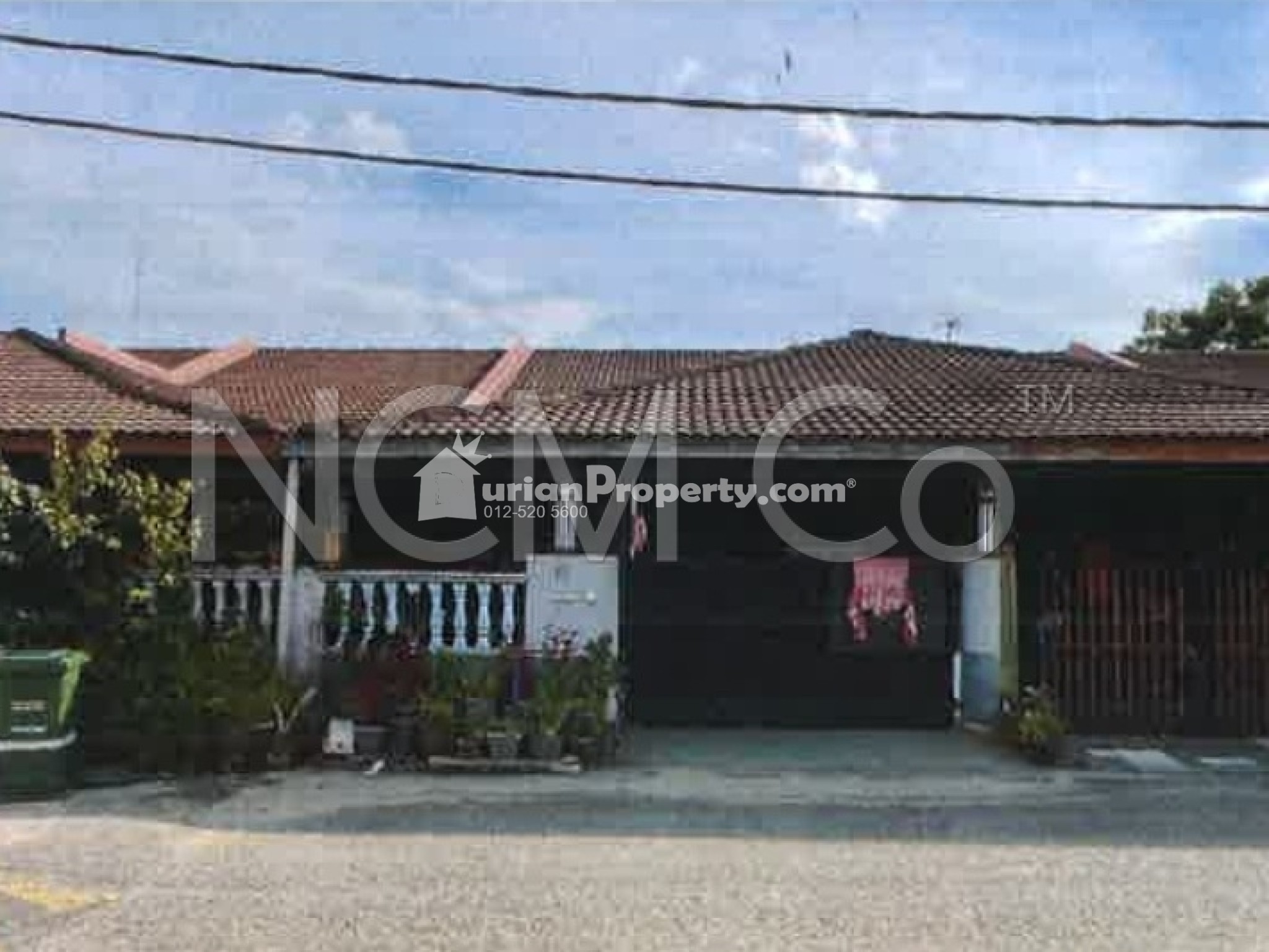 Terrace House For Auction at Balok