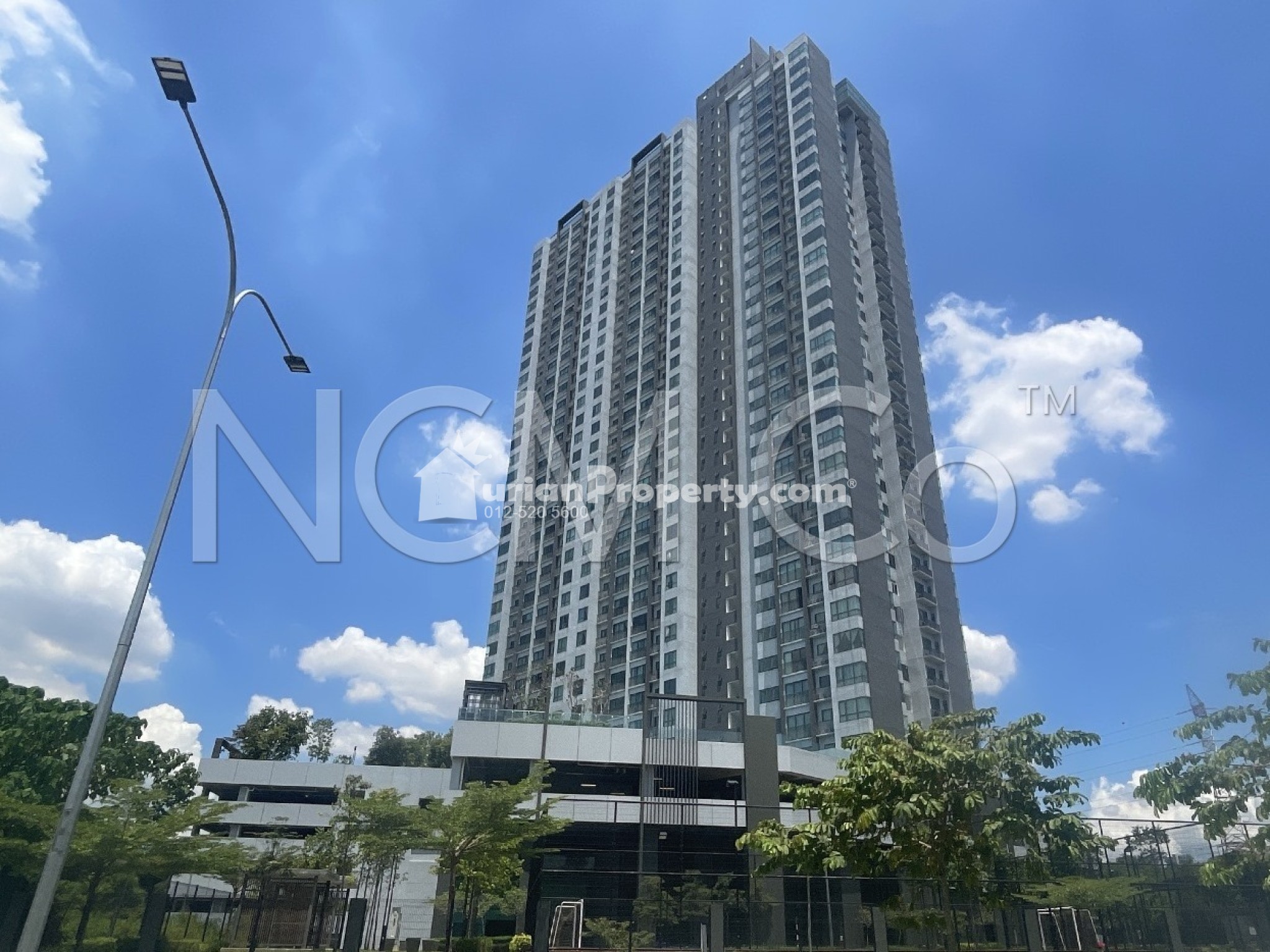 Condo For Auction at Rumbia Residence