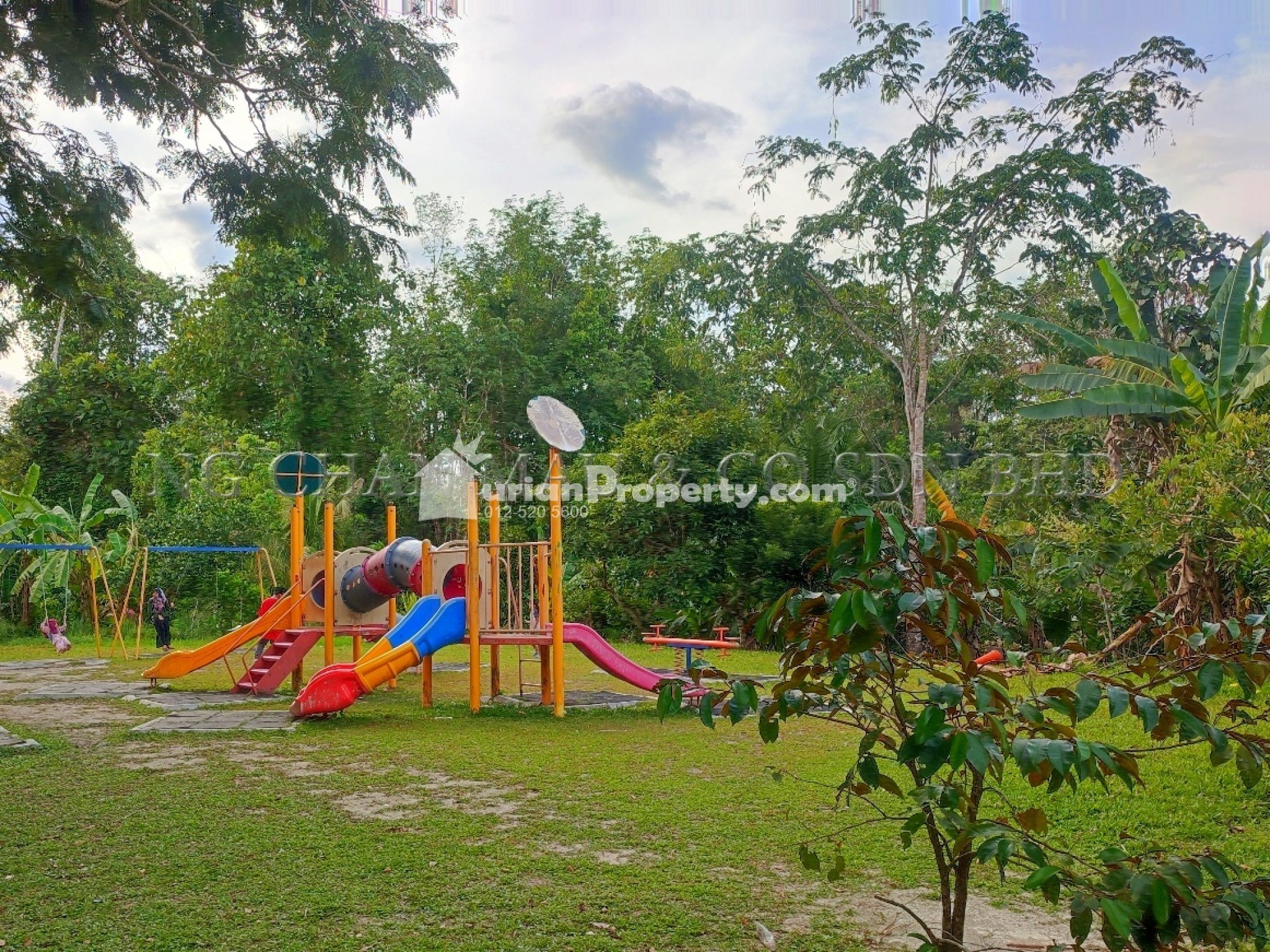 Semi D For Auction at Gerik