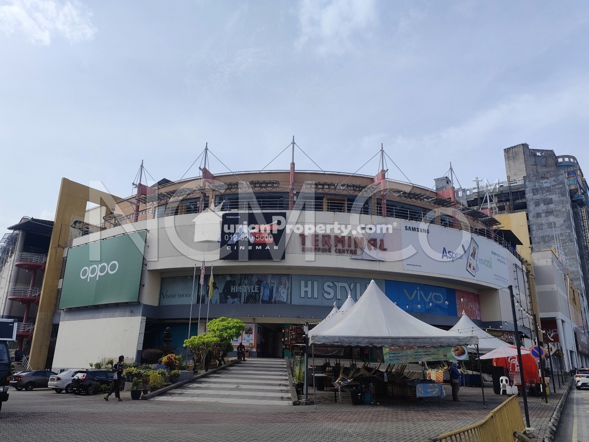 Shop For Auction at Terminal 1 Shopping Centre