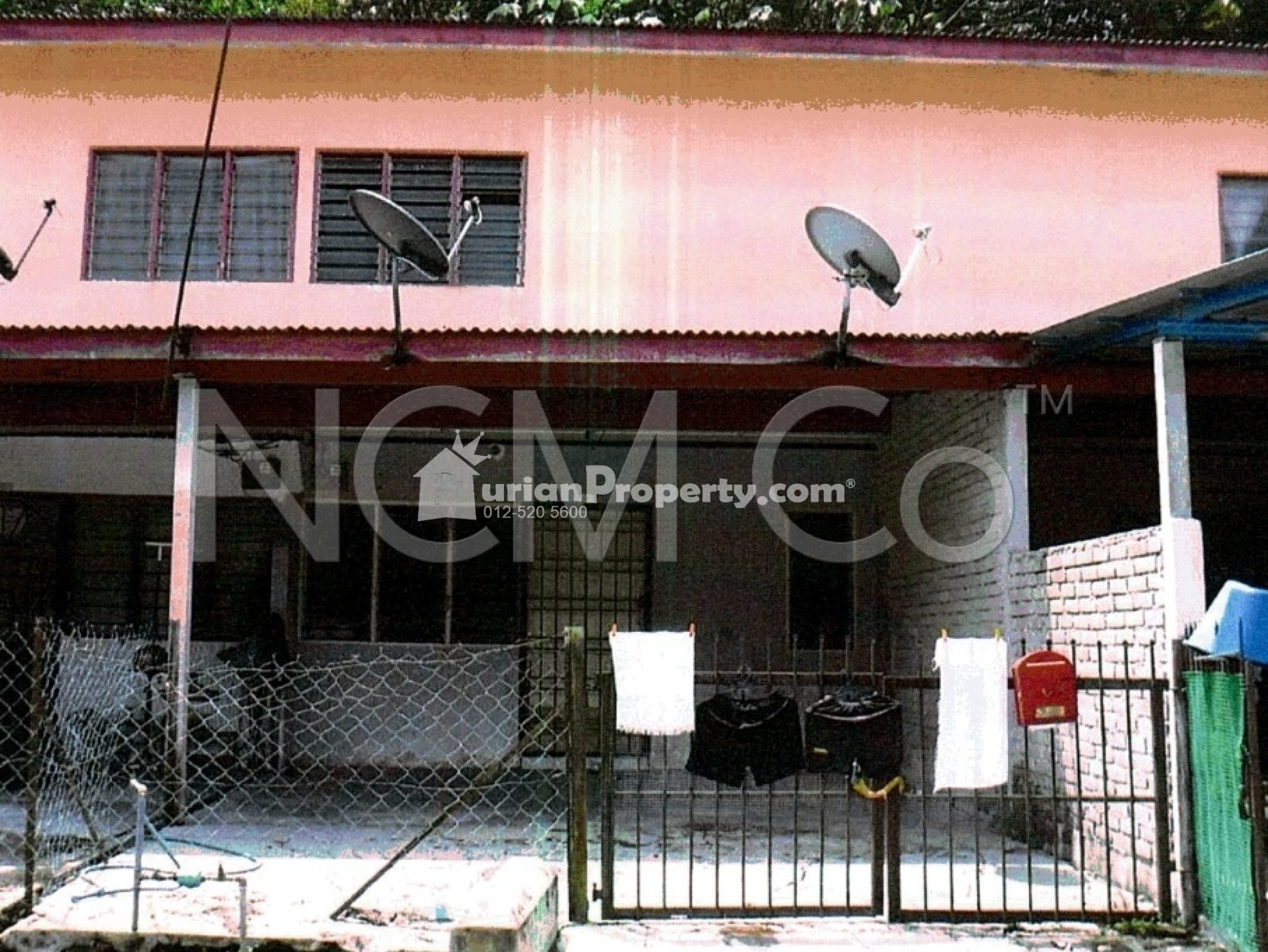 Terrace House For Auction at Taman Sri Kampar