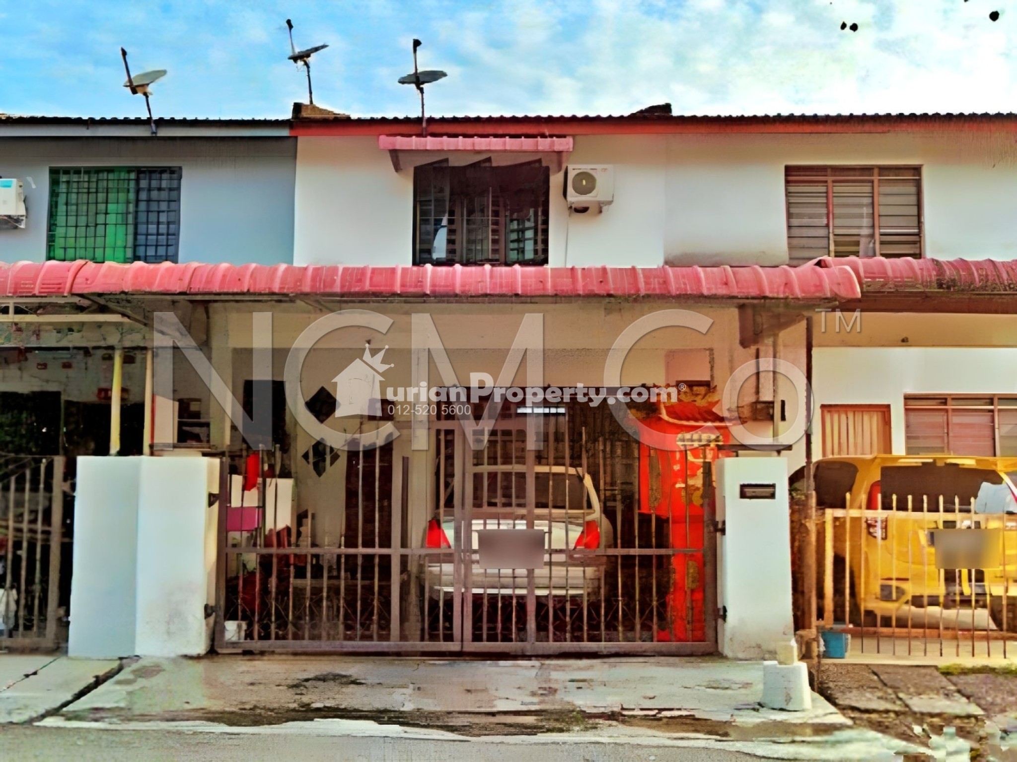 Terrace House For Auction at Batu Gajah