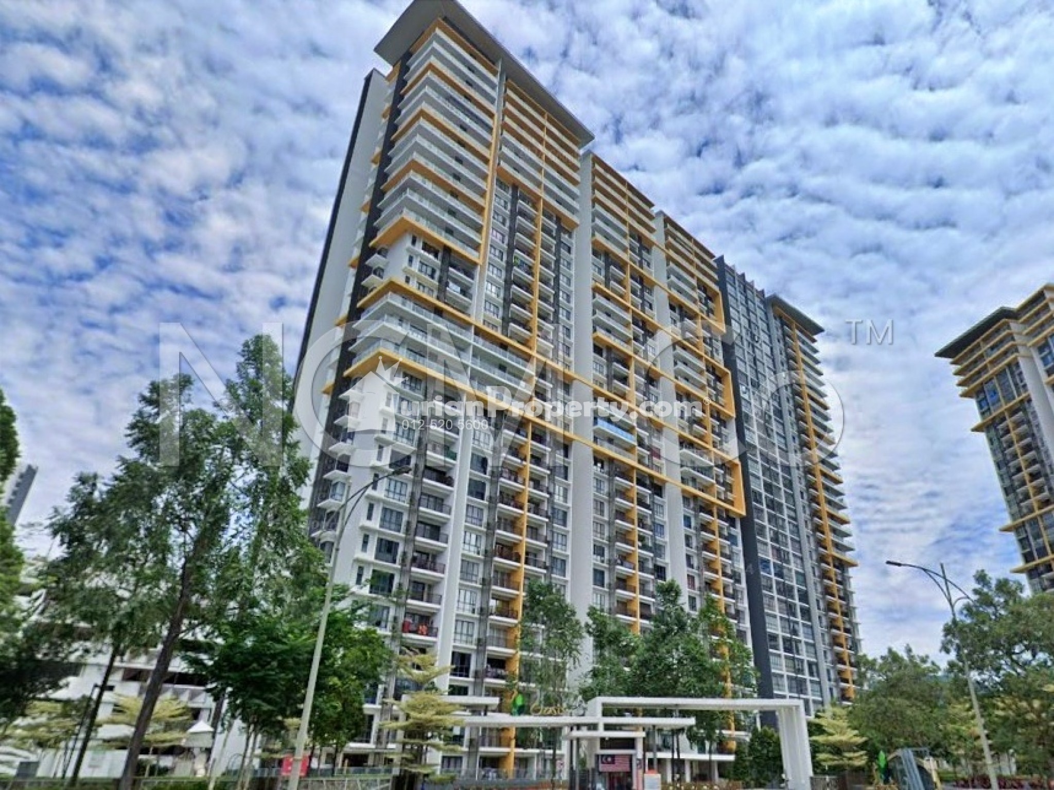 Condo For Auction at Oasis 2 Residence