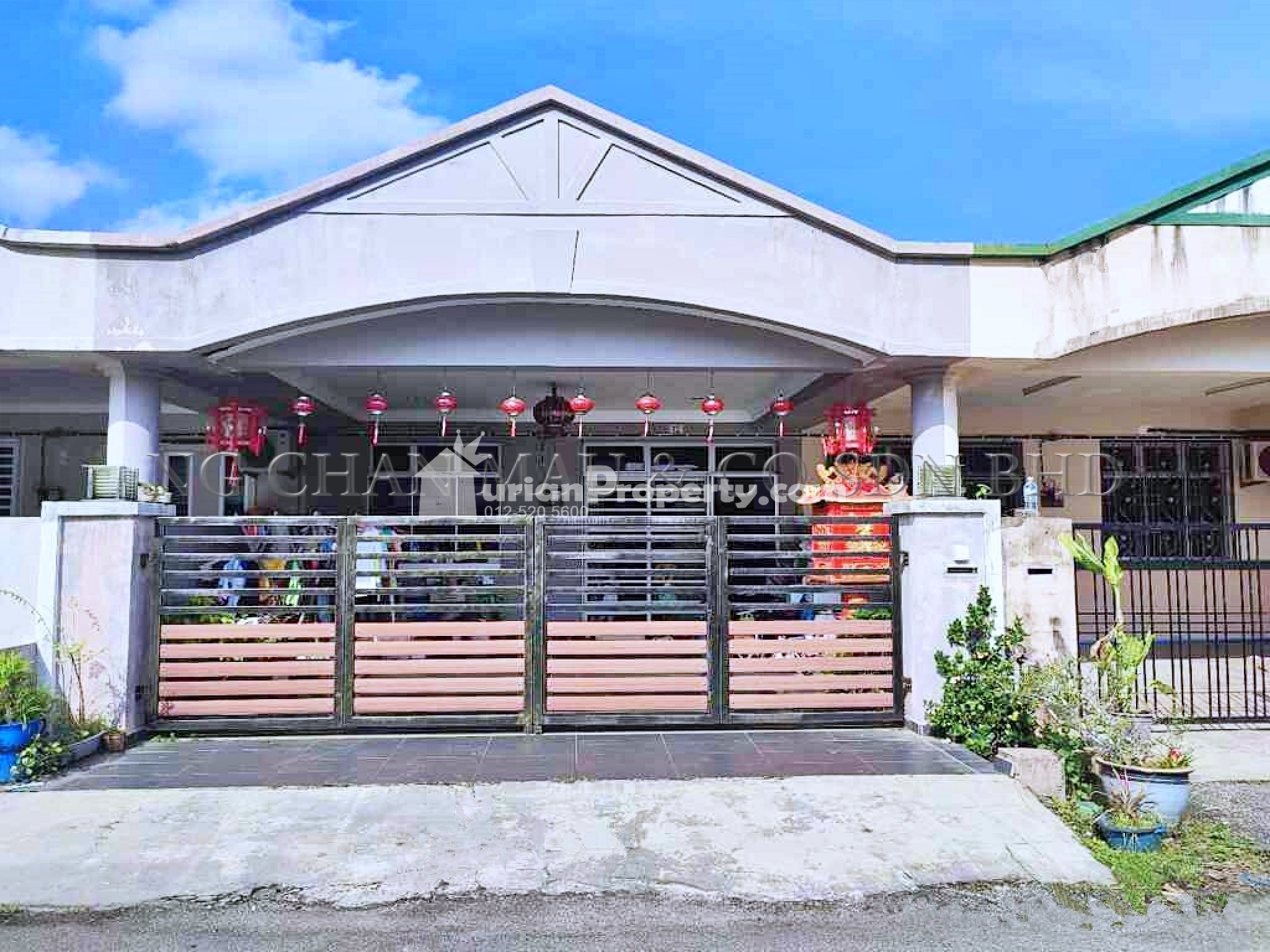 Terrace House For Auction at Taman Shahzan