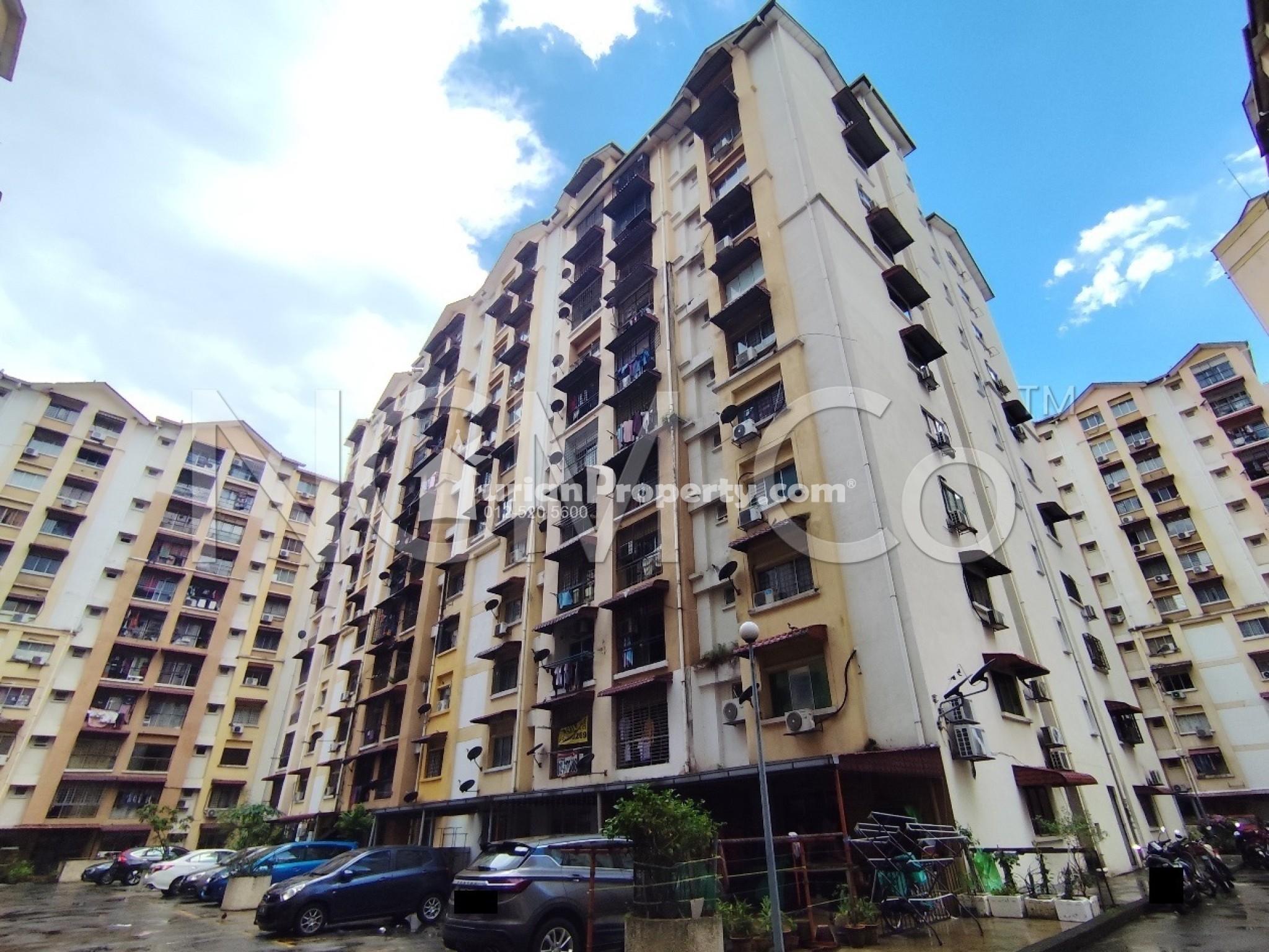 Apartment For Auction at Vista Lavender