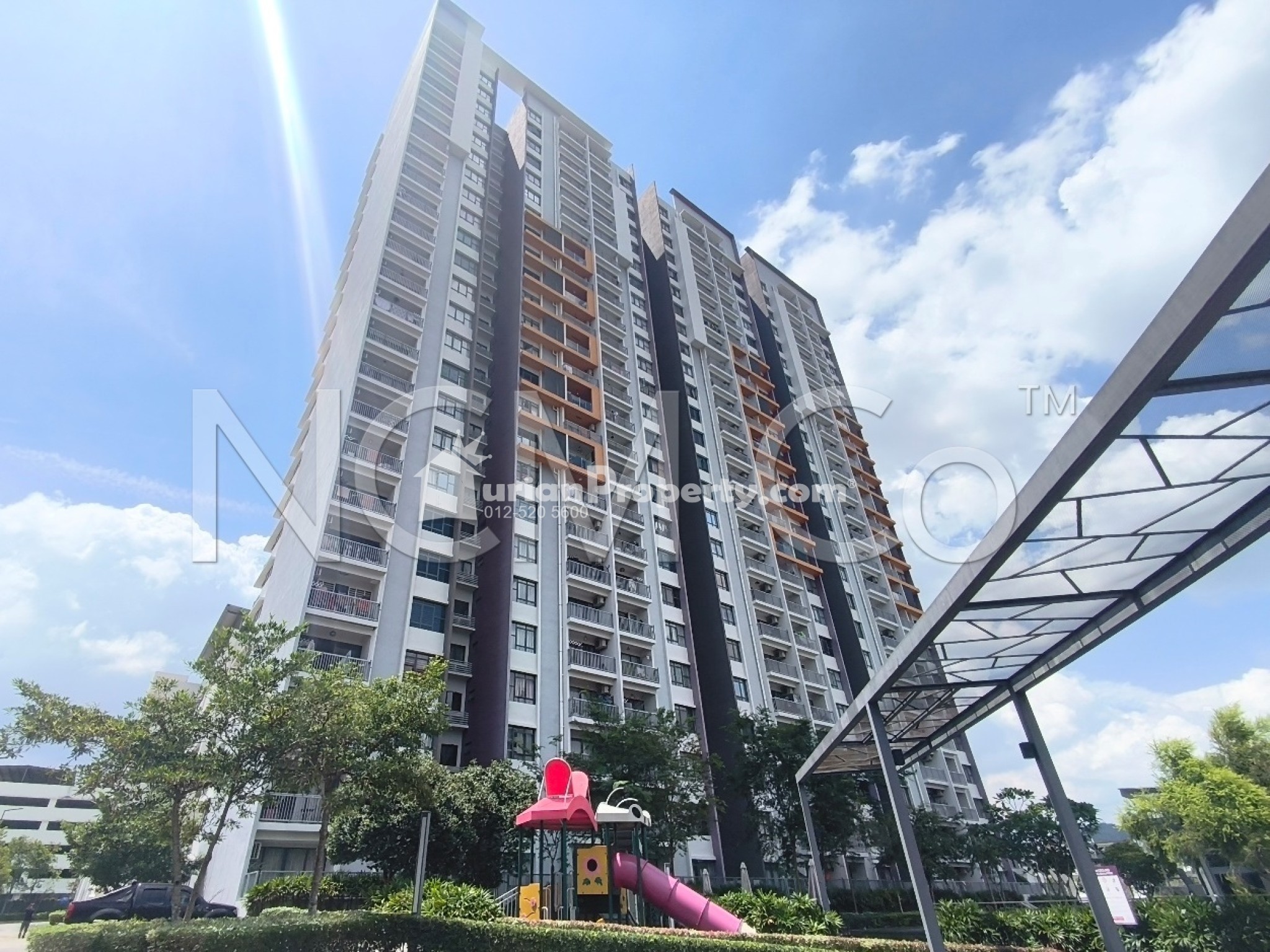 Condo For Auction at Akoya Residence @ Mutiara Heights