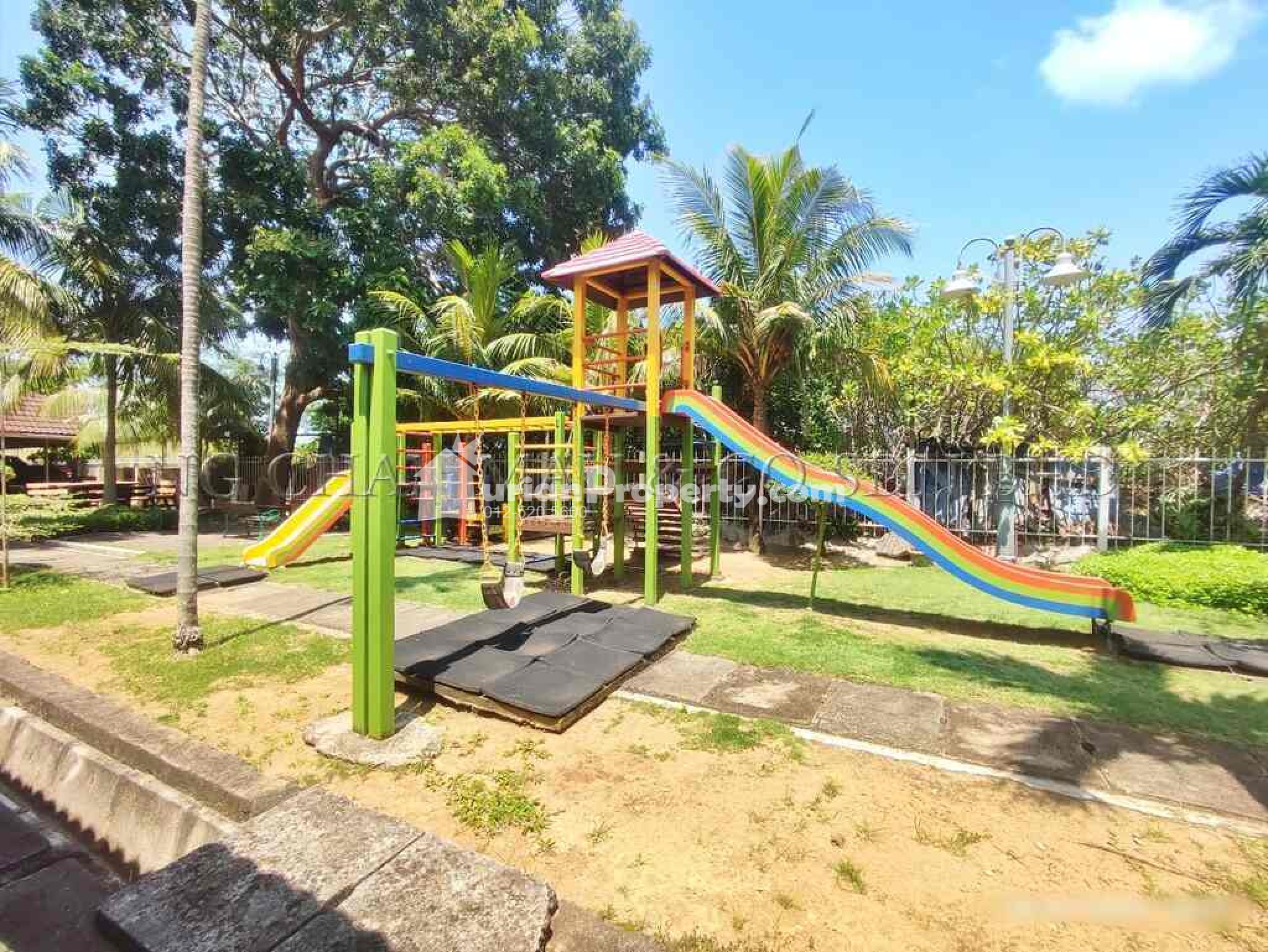 Condo For Auction at Casa Lago