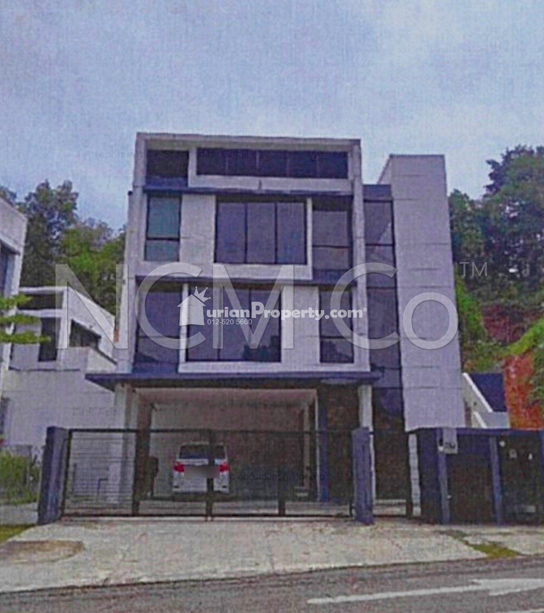 Bungalow House For Auction at Kayangan Heights