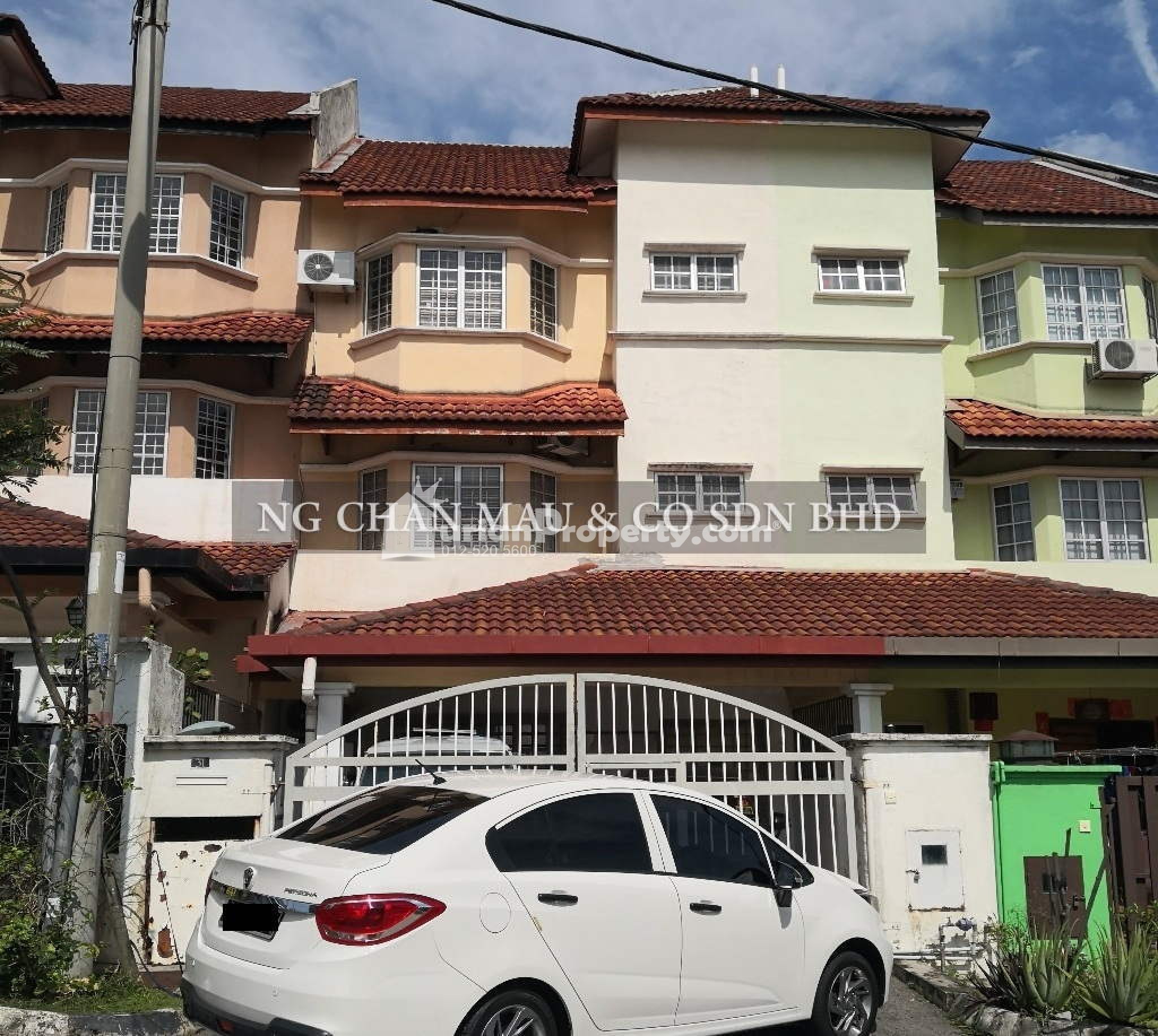 Terrace House For Auction at Taman Minang Ria