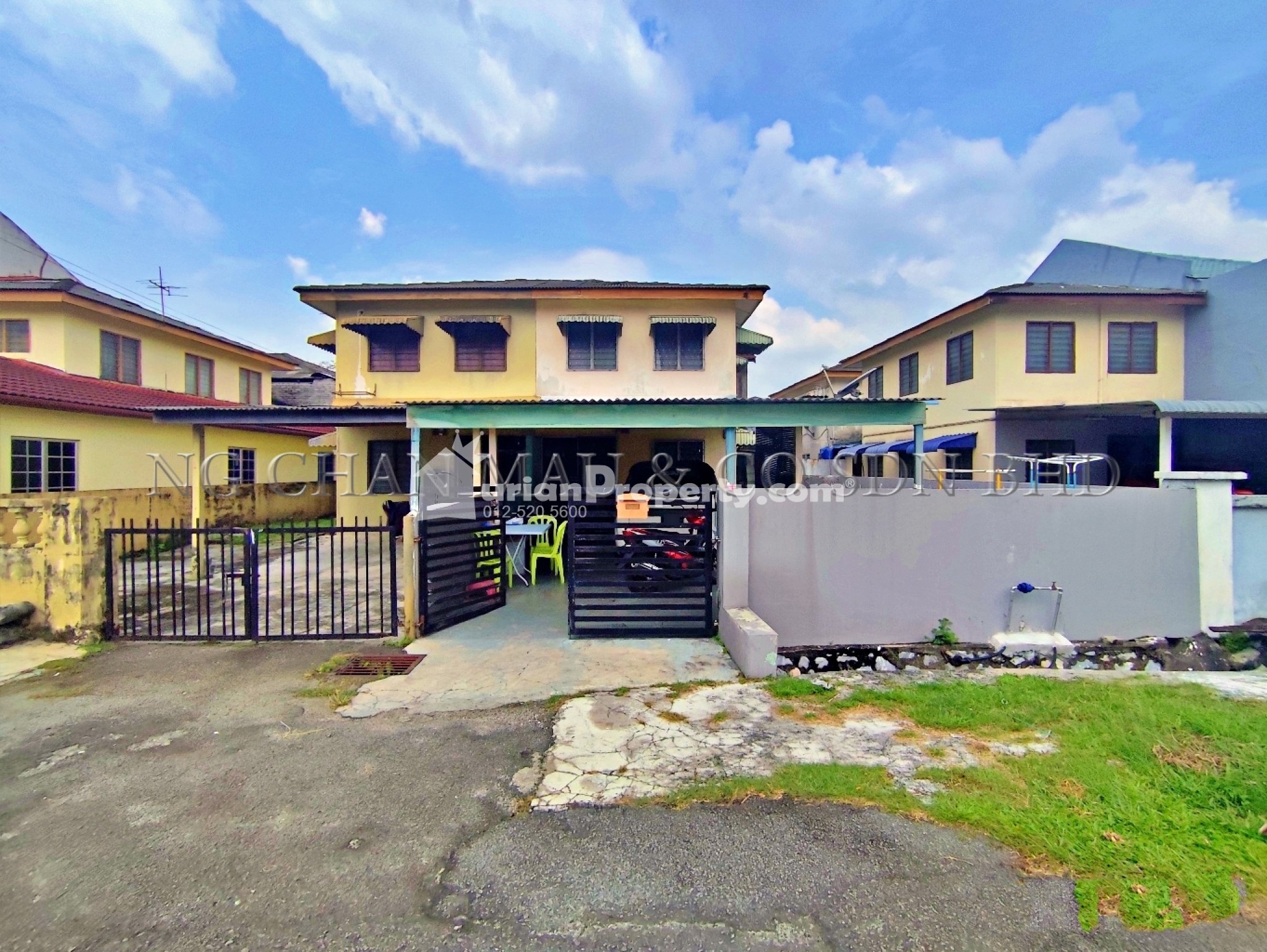 Terrace House For Auction at Section 17