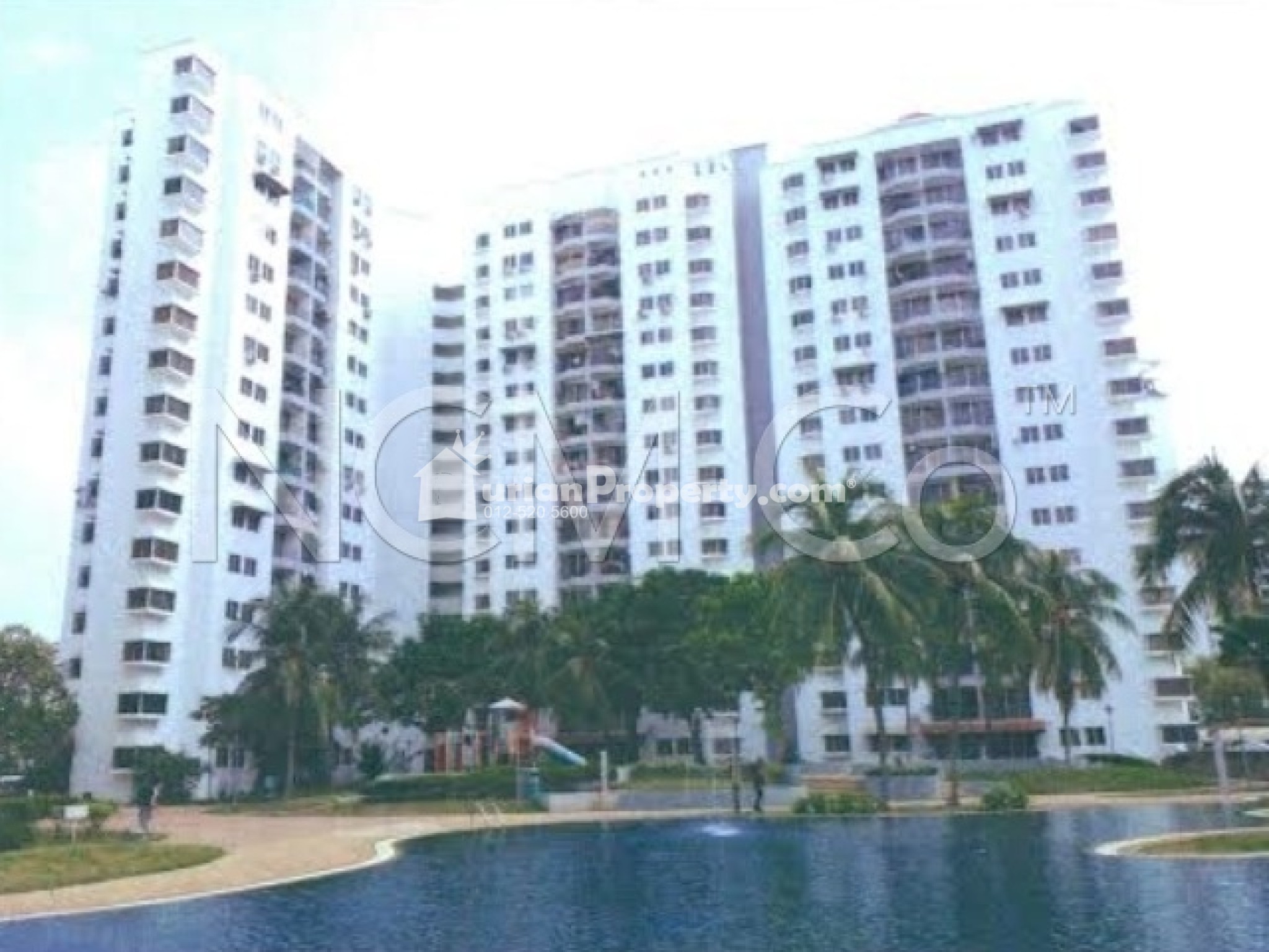 Apartment For Auction at Villa Emas