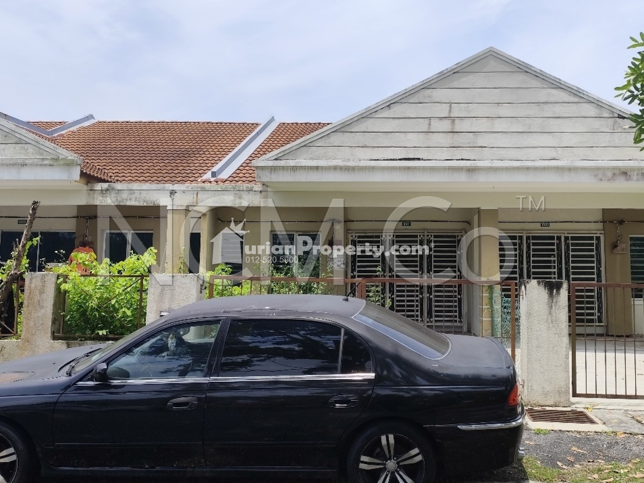 Terrace House For Auction at Taman Kledang