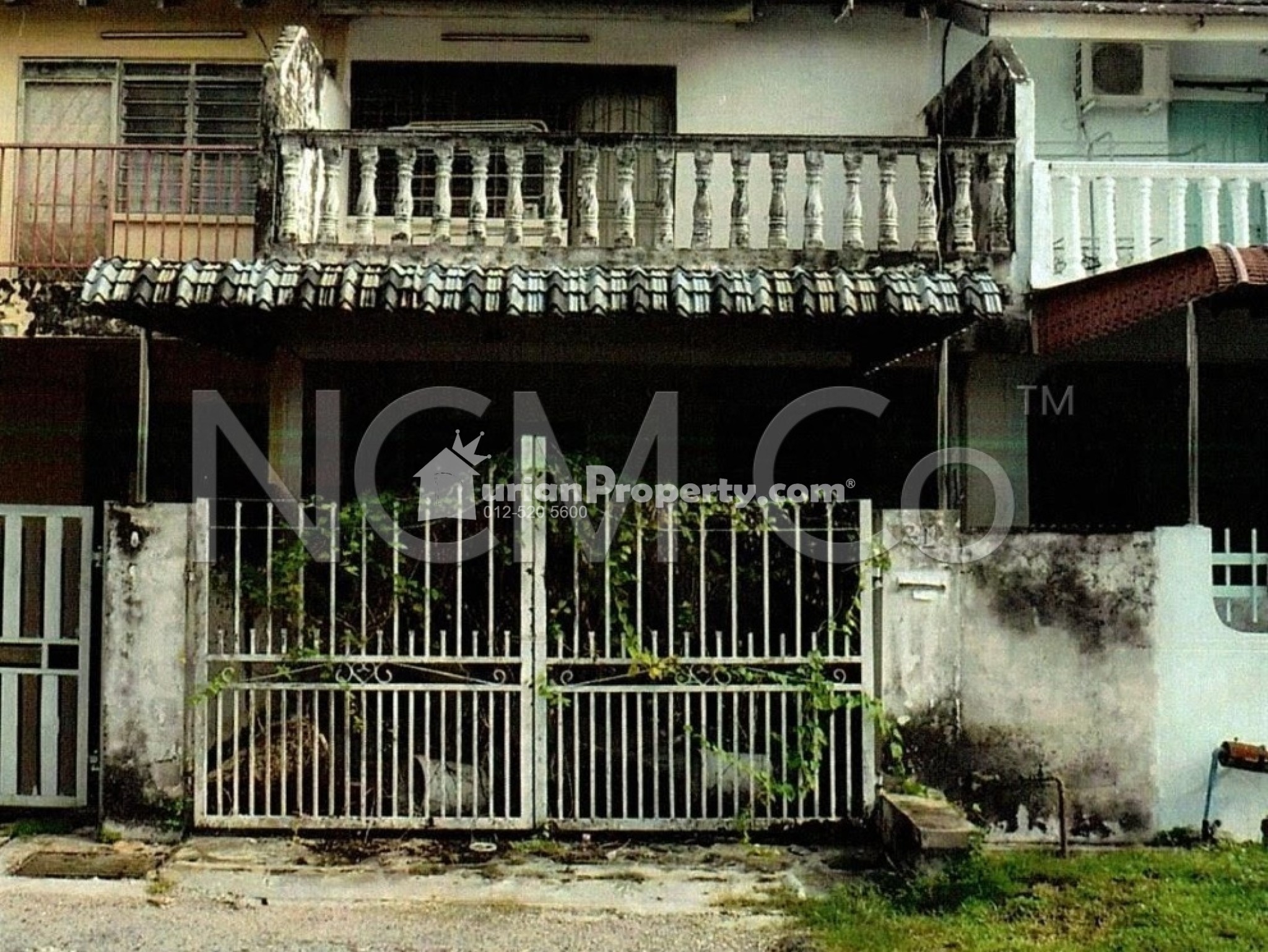 Terrace House For Auction at Taman Arkid